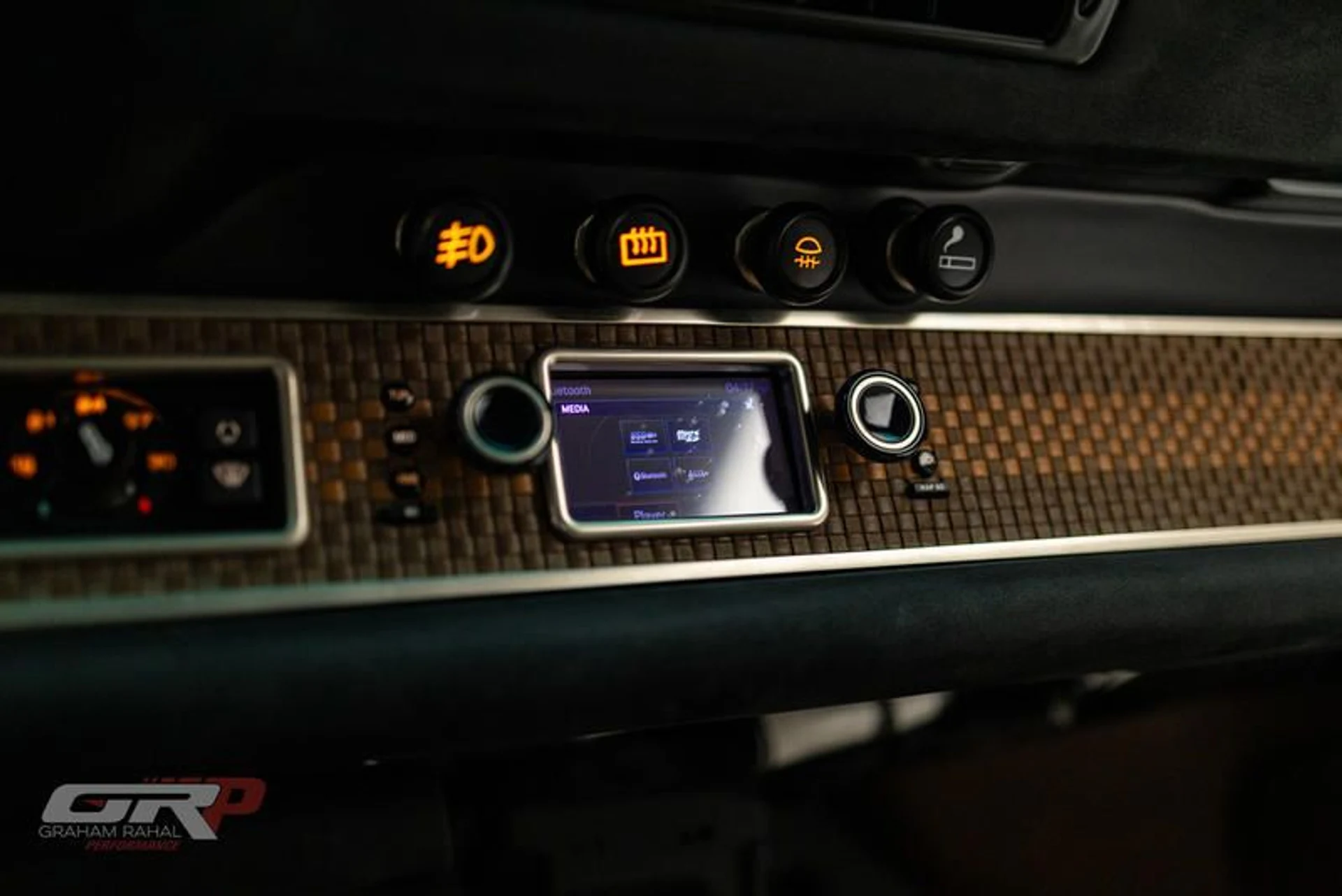 mph055_1201423331_BB_4_BBFF_4_FB_98_4845_B2_D1_3_C94_DFE_6_A490_ba08198e41