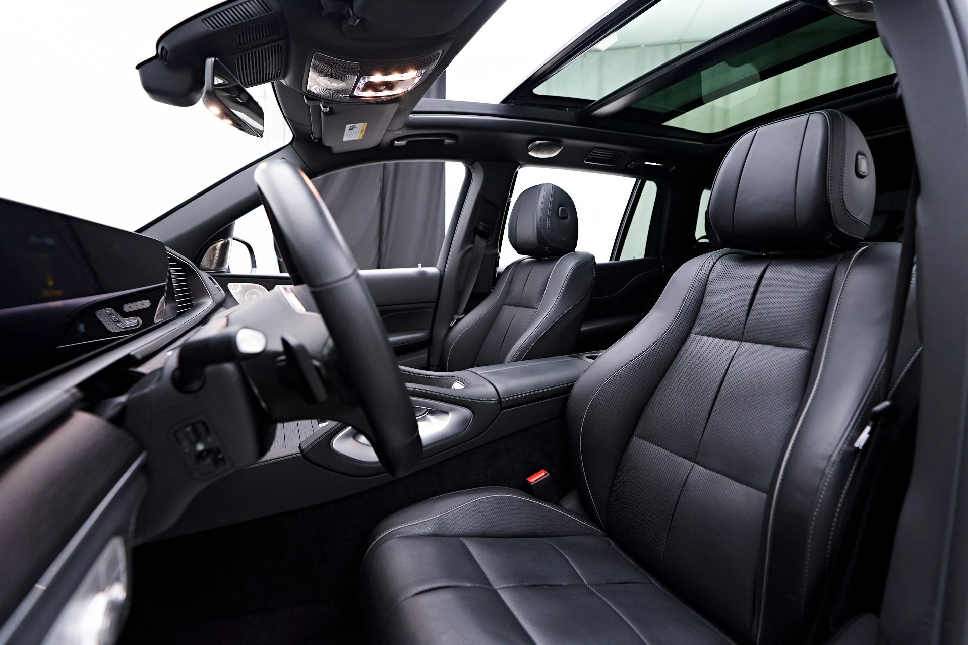 mph055_1220418036_Used_2022_Mercedes_Benz_GLS_Maybach_GLS_600_1747446181_4c54b108b7