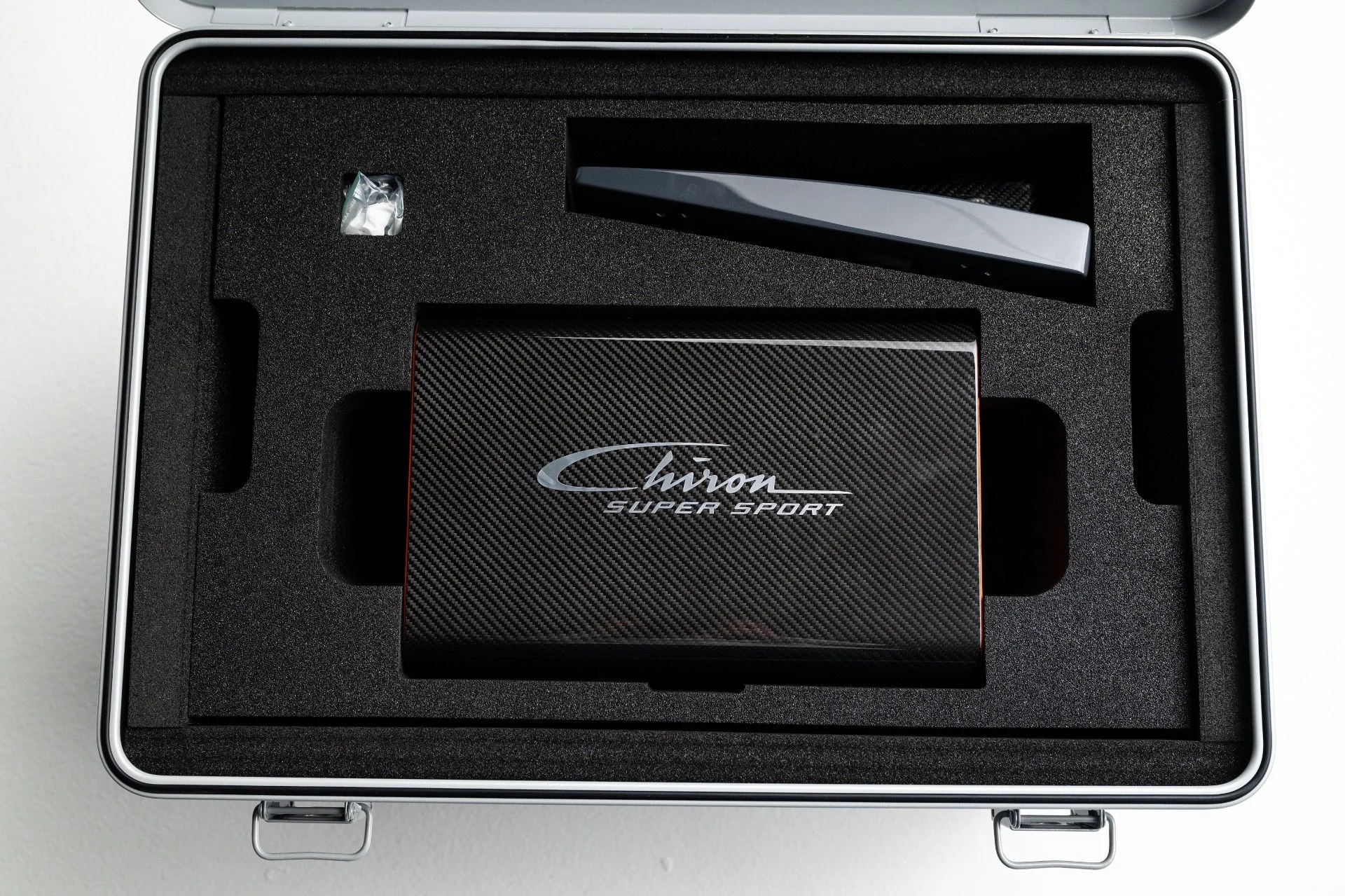 mph055_1222064530_13316_p56_l_010b09719f