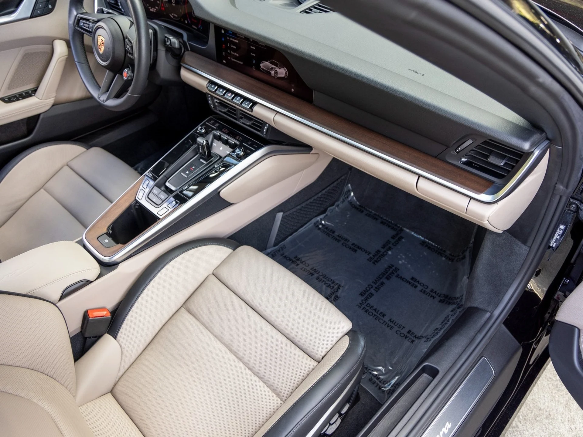 mph055_1233782507_56_53f0035313