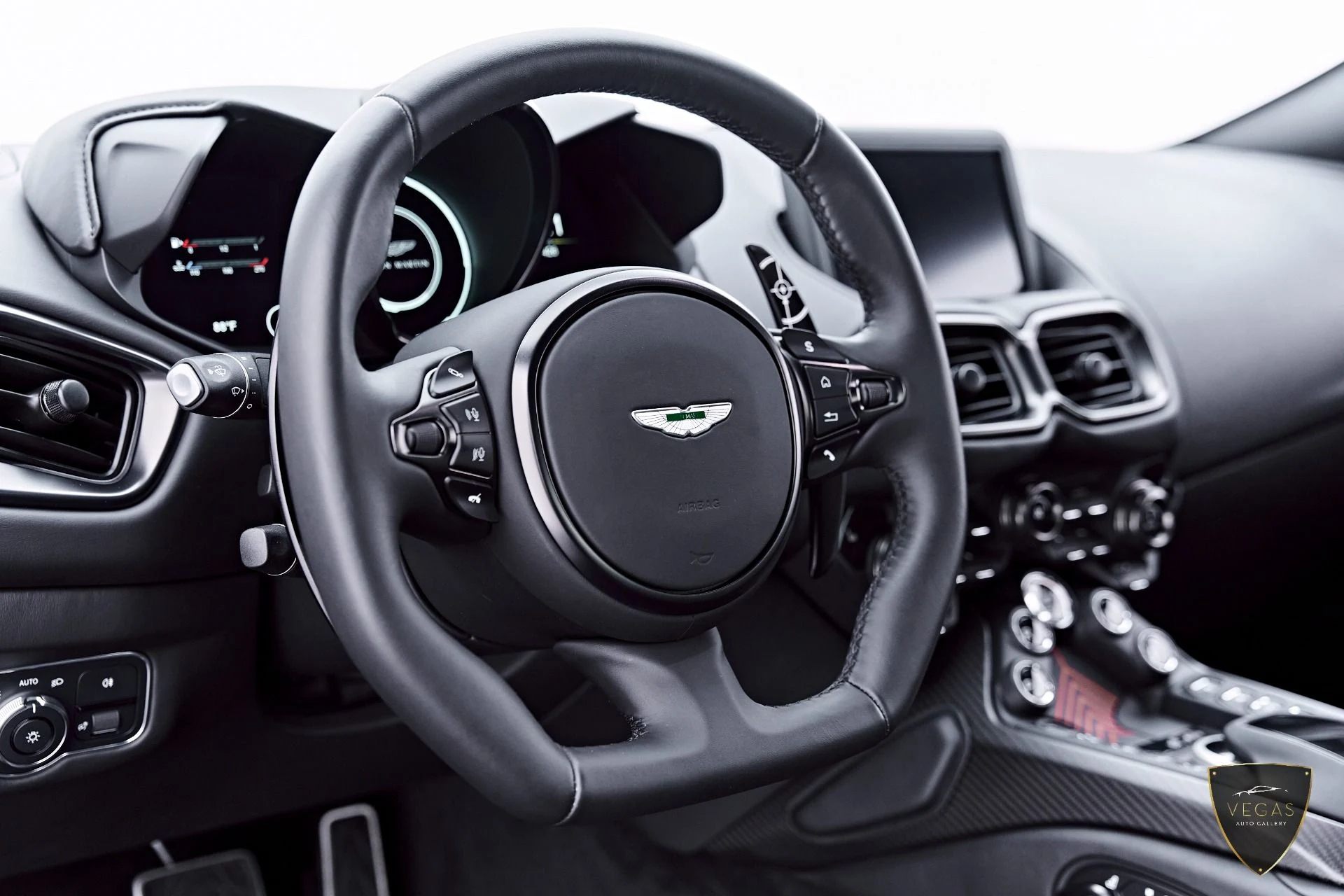mph055_1251677816_Used_2021_Aston_Martin_Vantage_Base_1785210169_df204de6b0