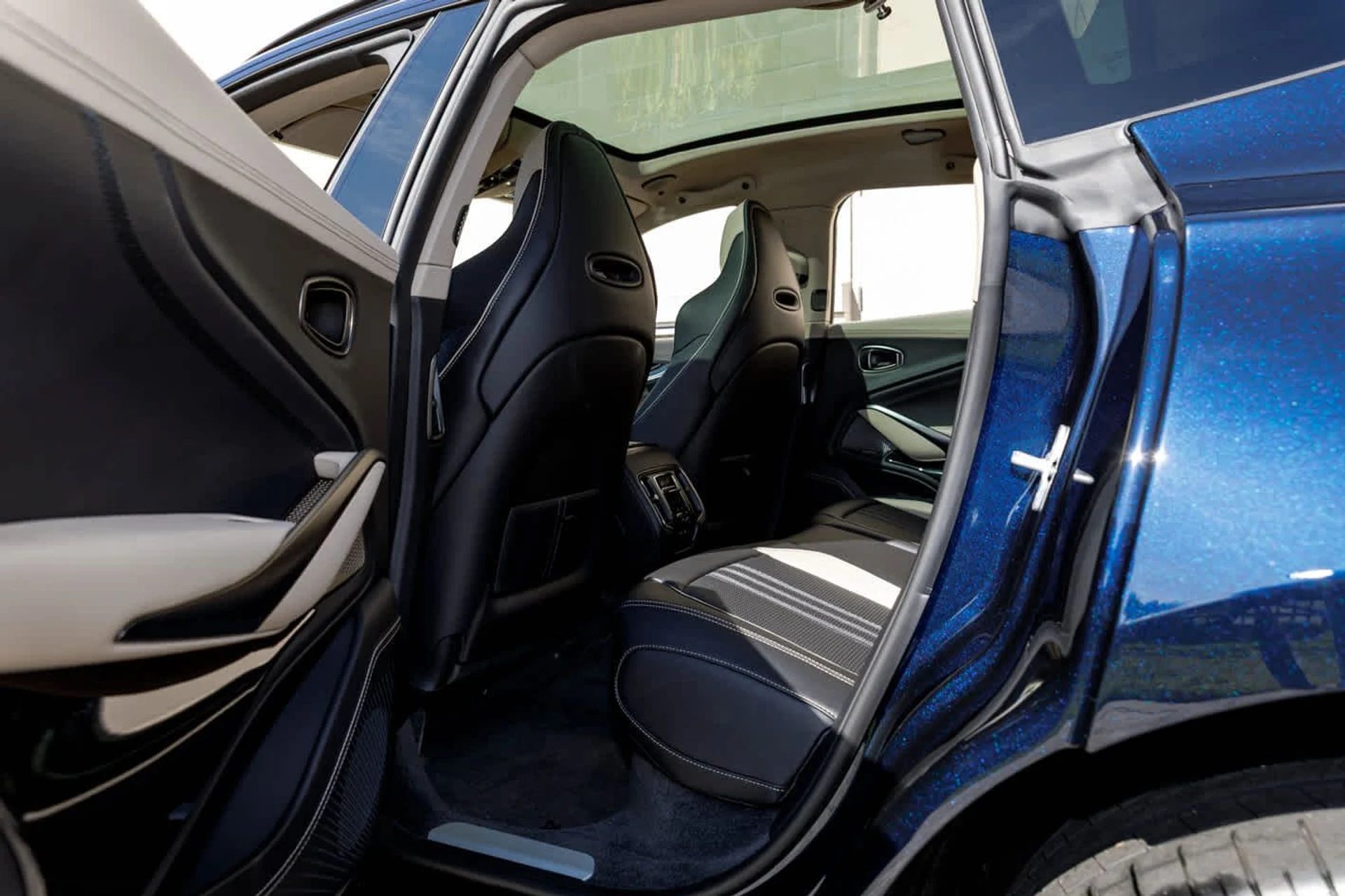 mph055_1263266381_56_60be8add94