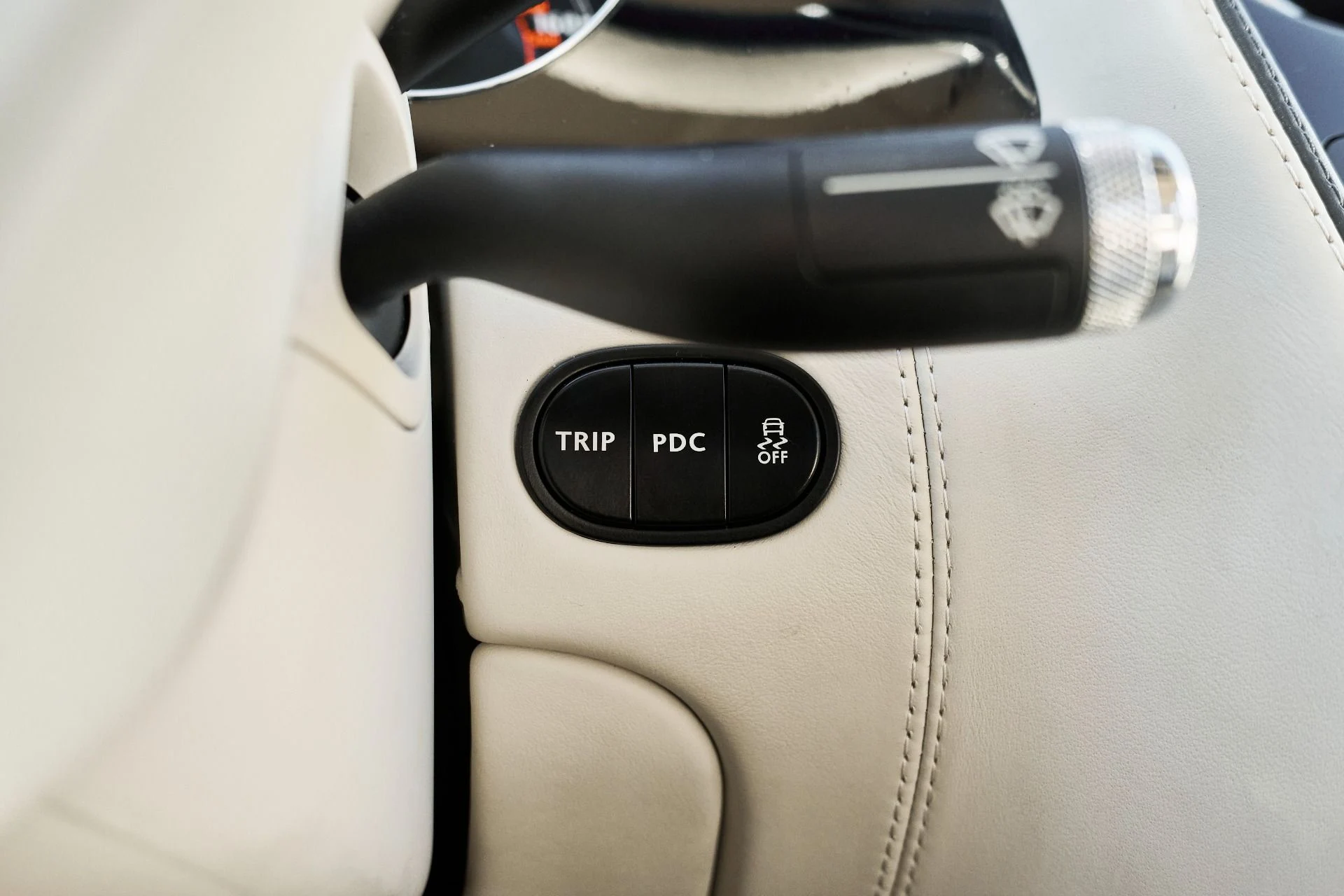 mph055_126739756_Used_2012_Bentley_Continental_Flying_Spur_1765853849_d7c0ab2012