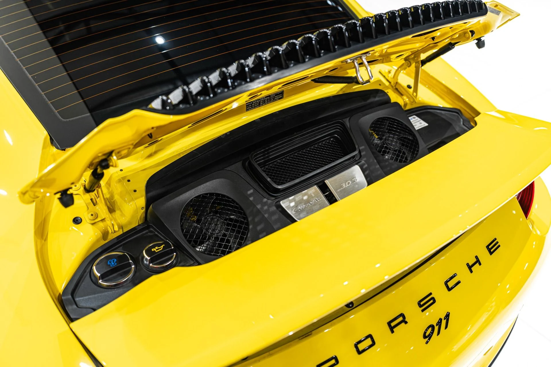 mph055_1279835873_13056_p56_l_5b1ab96967