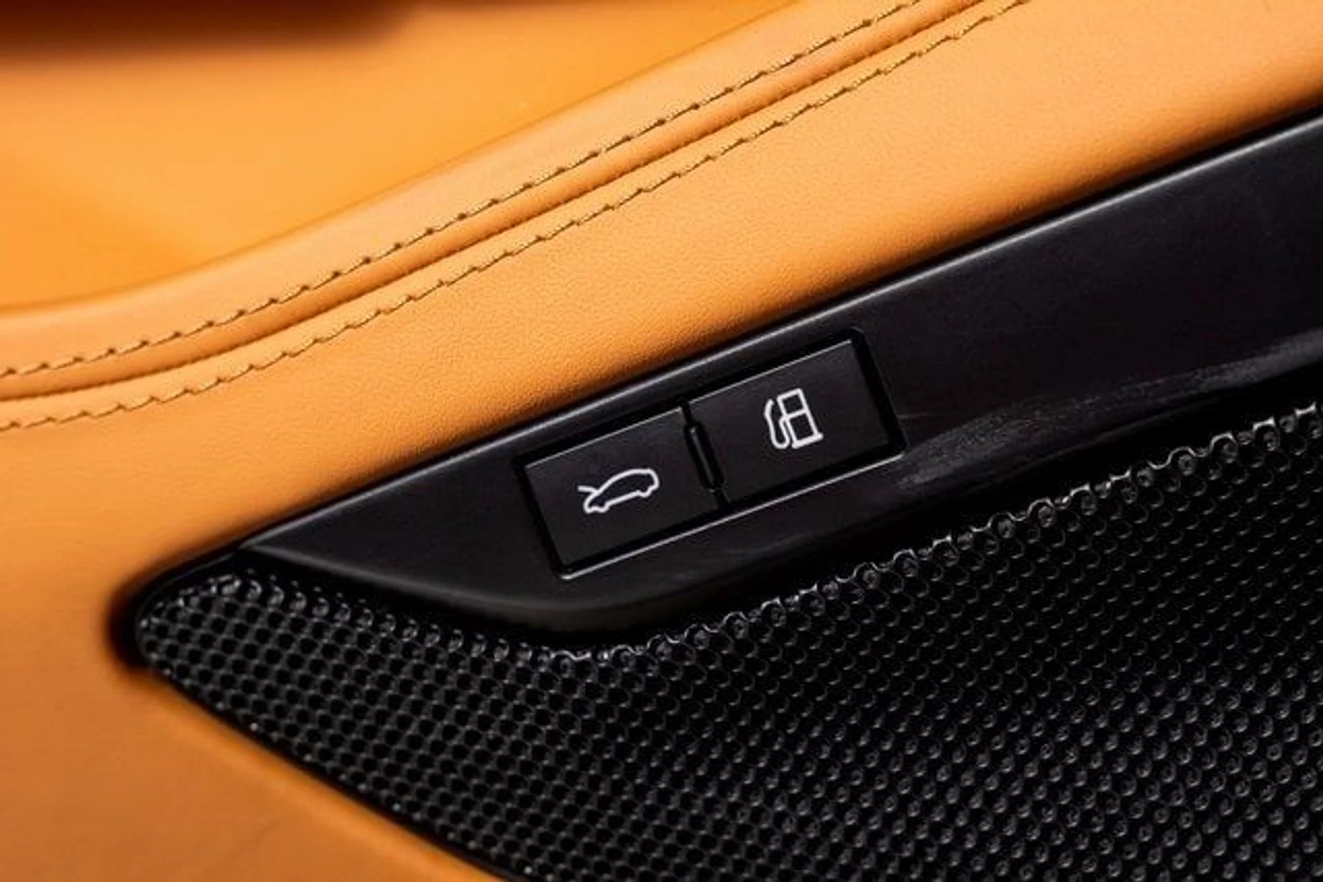 mph055_1362103782_0fe455ab241e928c0154f69b6d50bb36x_01683c8eae