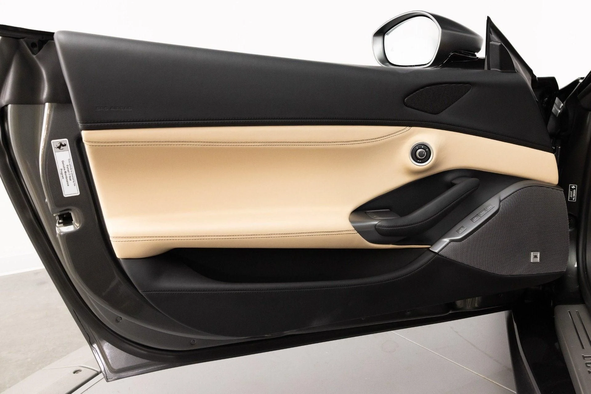 mph055_1371657882_Used_2023_Ferrari_Portofino_M_1784803721_5230d7b06c