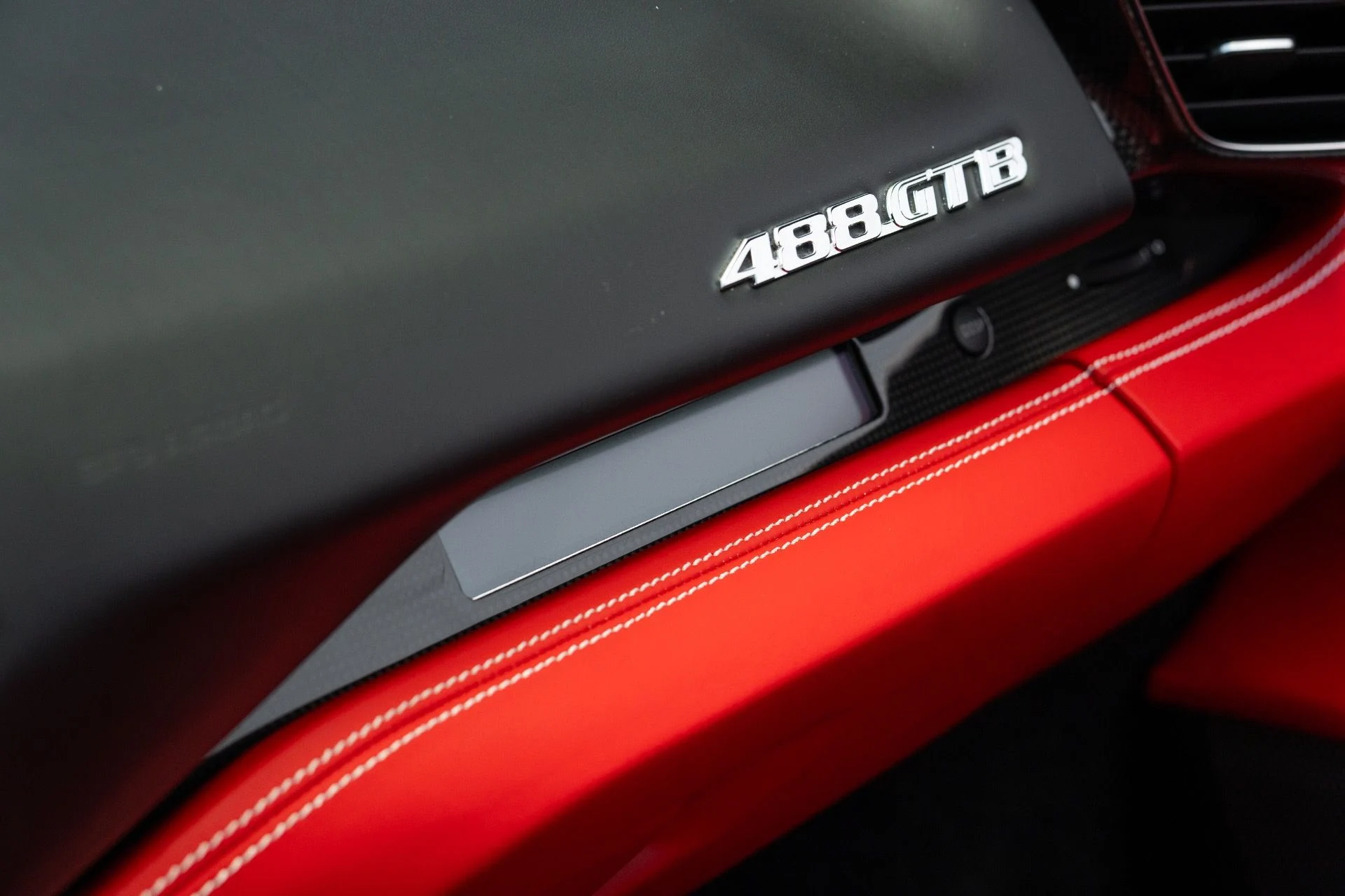 mph055_139600448_Used_2017_Ferrari_488_GTB_1776194926_ec95c342c4