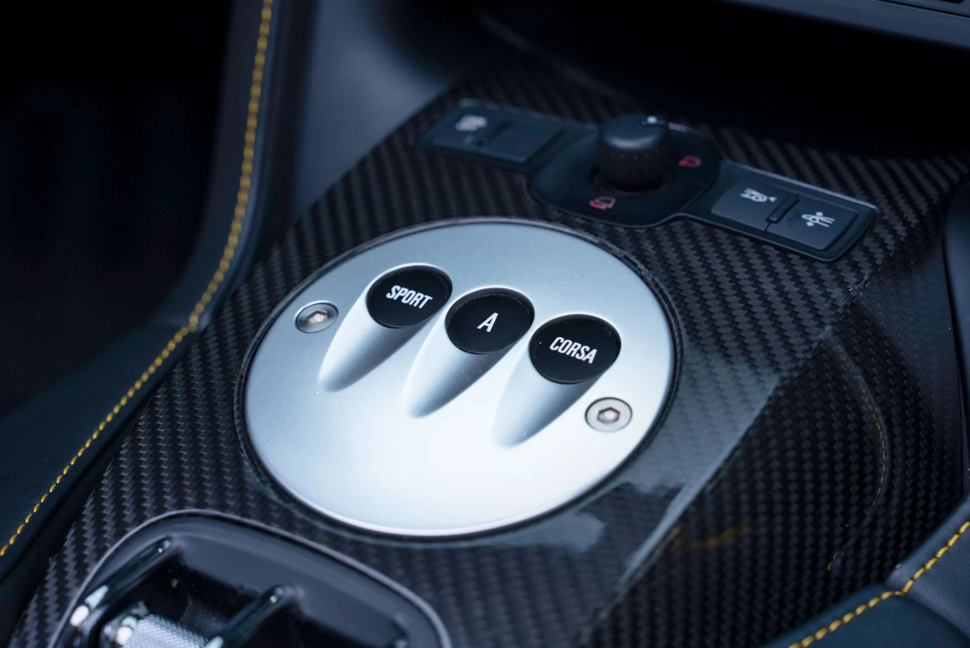 mph055_1408926814_Used_2011_Lamborghini_Gallardo_LP_560_4_Spyder_1780329749_3c95c8a16b