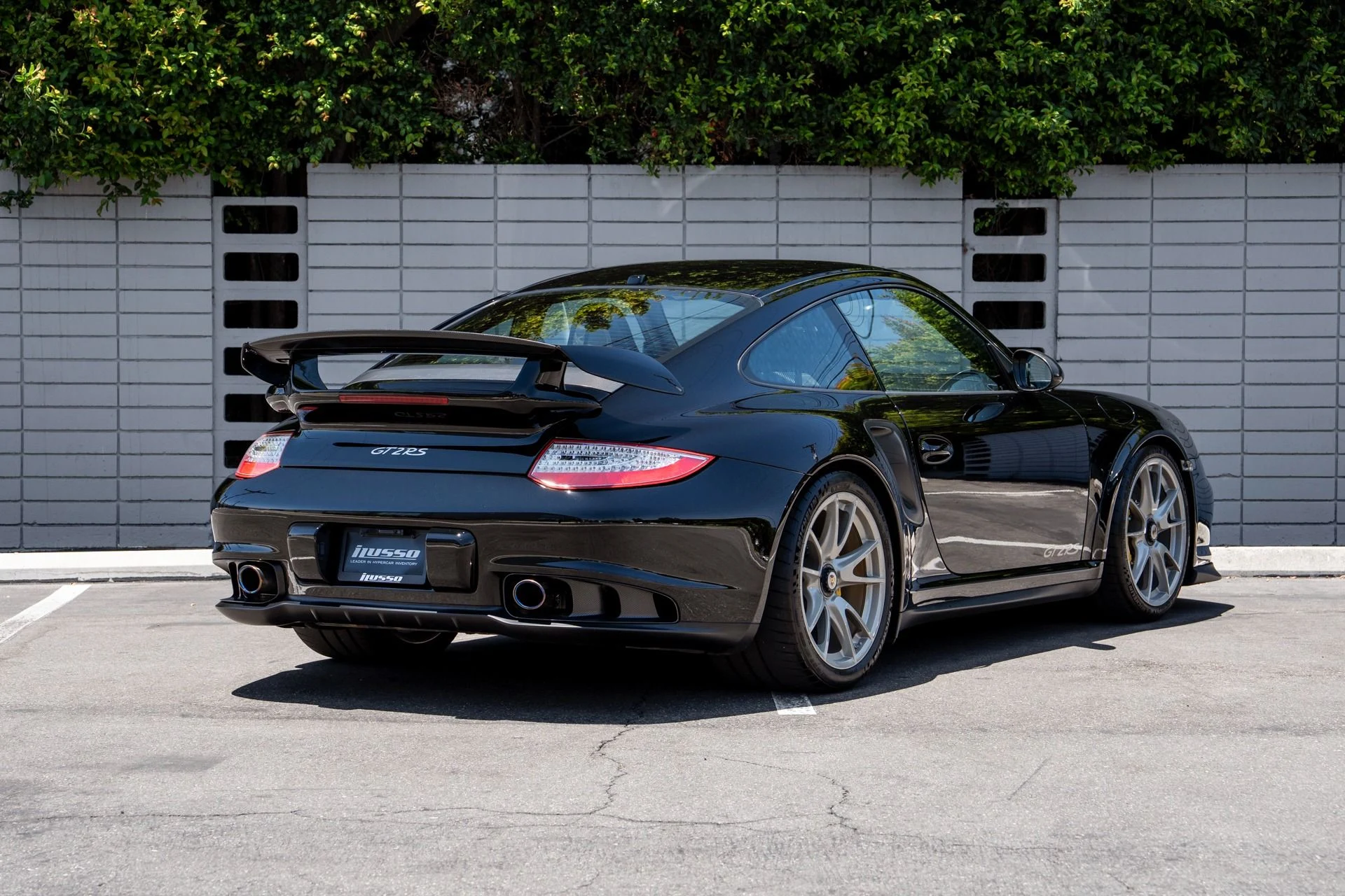 mph055_1460797743_Used_2011_Porsche_911_GT_2_RS_1752601706_398a5421cb