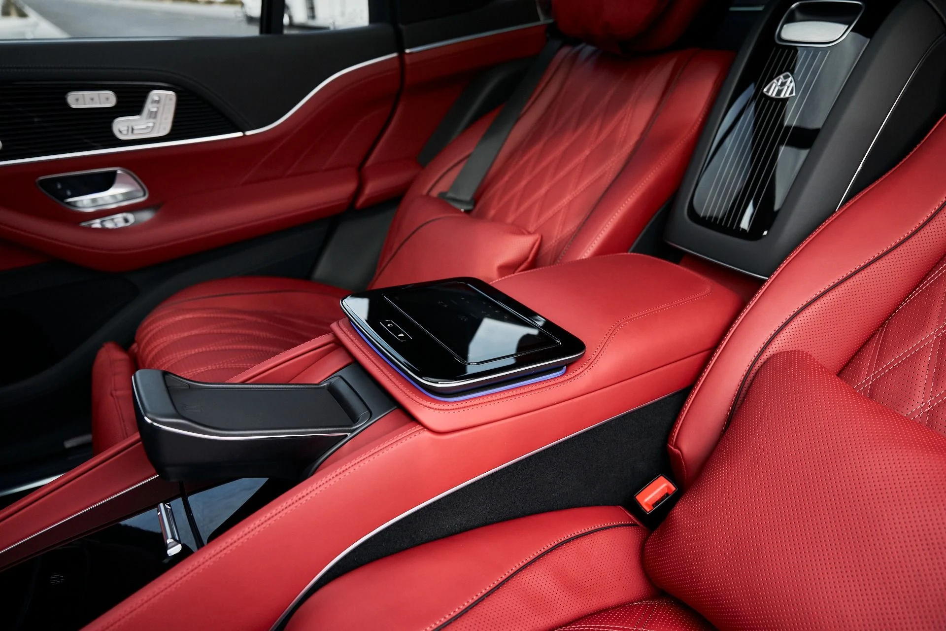 mph055_1461834862_Used_2026_Mercedes_Benz_GLS_Maybach_GLS_600_1769136378_ce4159d803