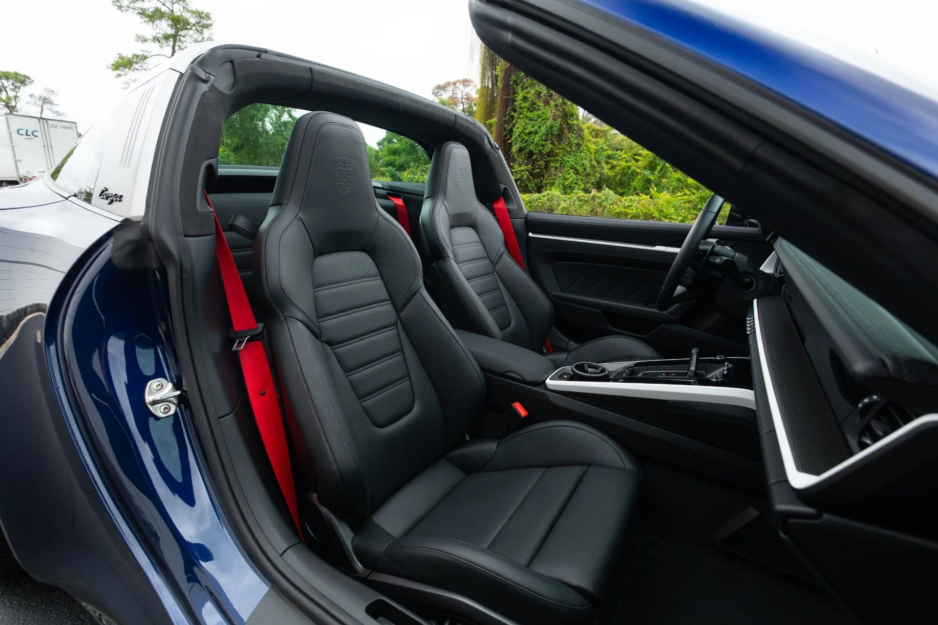 mph055_1462269656_Used_2025_Porsche_911_Targa_4_GTS_1769107430_30abb346d0