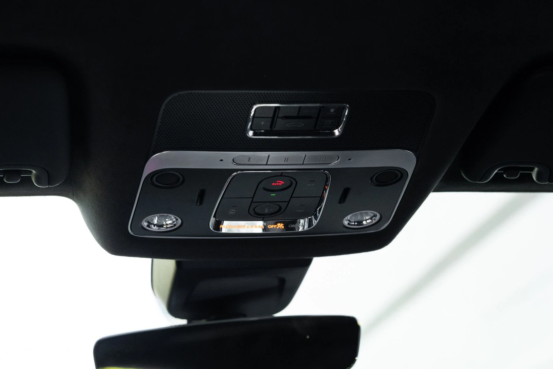 mph055_1464418657_Used_2023_Bentley_Flying_Spur_S_V8_1778782784_023b6cd4db