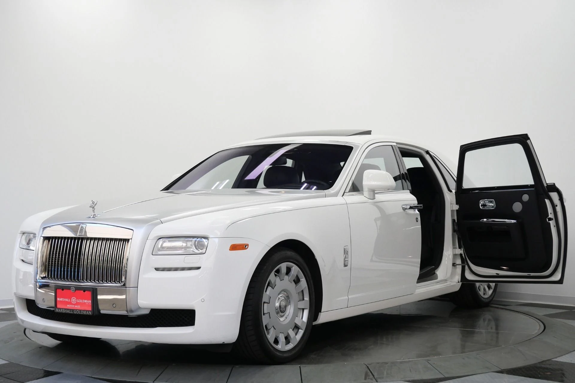 mph055_1493192842_Used_2014_Rolls_Royce_Ghost_V12_Power_Drivers_Assistance_1_Heated_and_Ventilated_Front_Seats_1779224671_34cfe01c33
