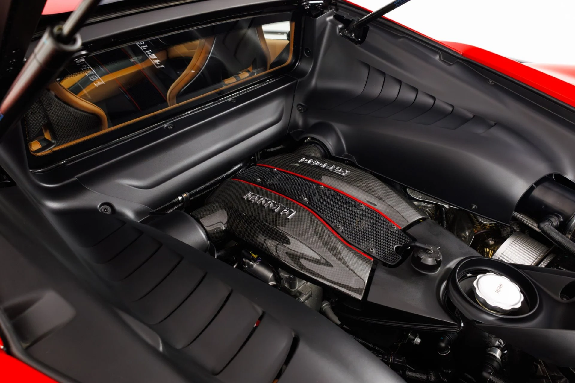 mph055_1497498638_Used_2020_Ferrari_488_Pista_1774991858_c5da29a331