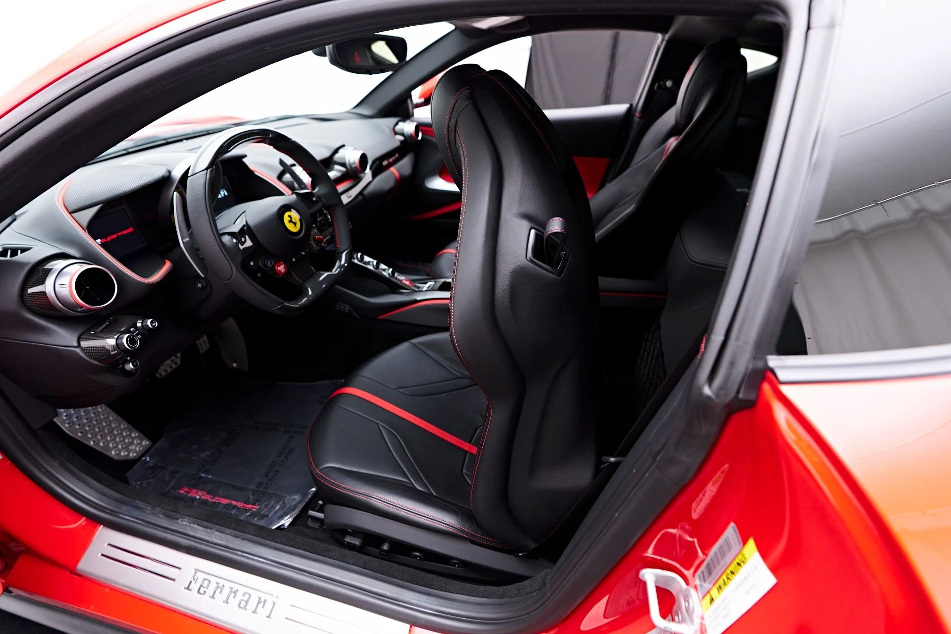 mph055_1510025978_Used_2018_Ferrari_812_Superfast_Base_1749002871_05badea757