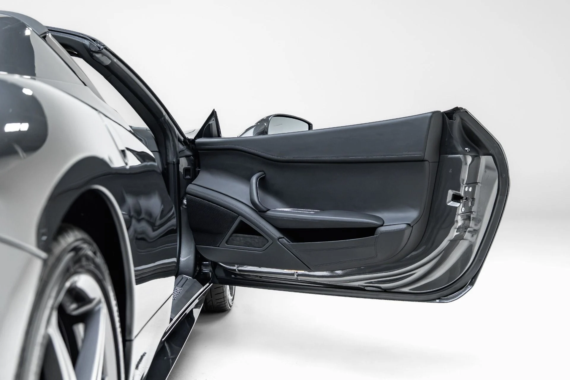 mph055_151327518_Used_2013_Ferrari_458_Spider_1790712337_f398a0e09b