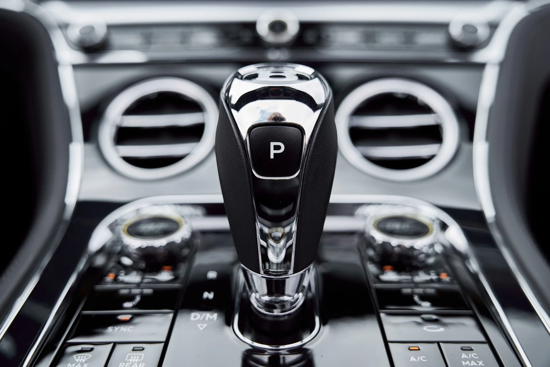 mph055_1514906798_Used_2022_Bentley_Continental_GT_V8_1766800426_0cb9383a84