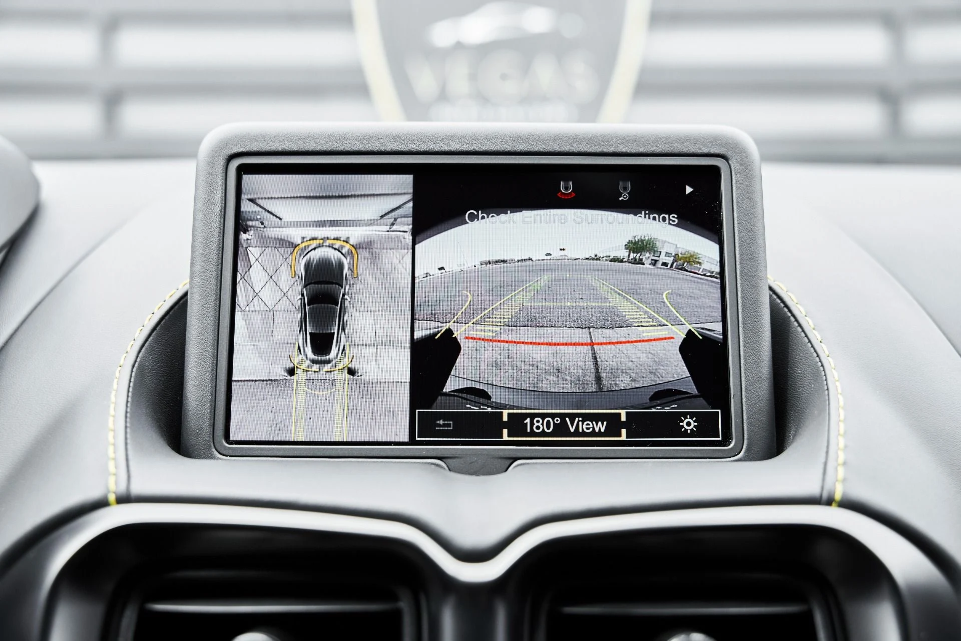 mph055_151534936_Used_2023_Aston_Martin_Vantage_1775333381_41b4981bb3