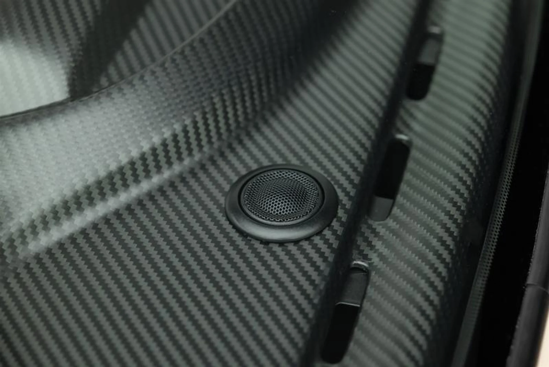 mph055_1540956842_0840_F56_C_9_C90_445_B_955_E_7437737407_EB_f614de30de