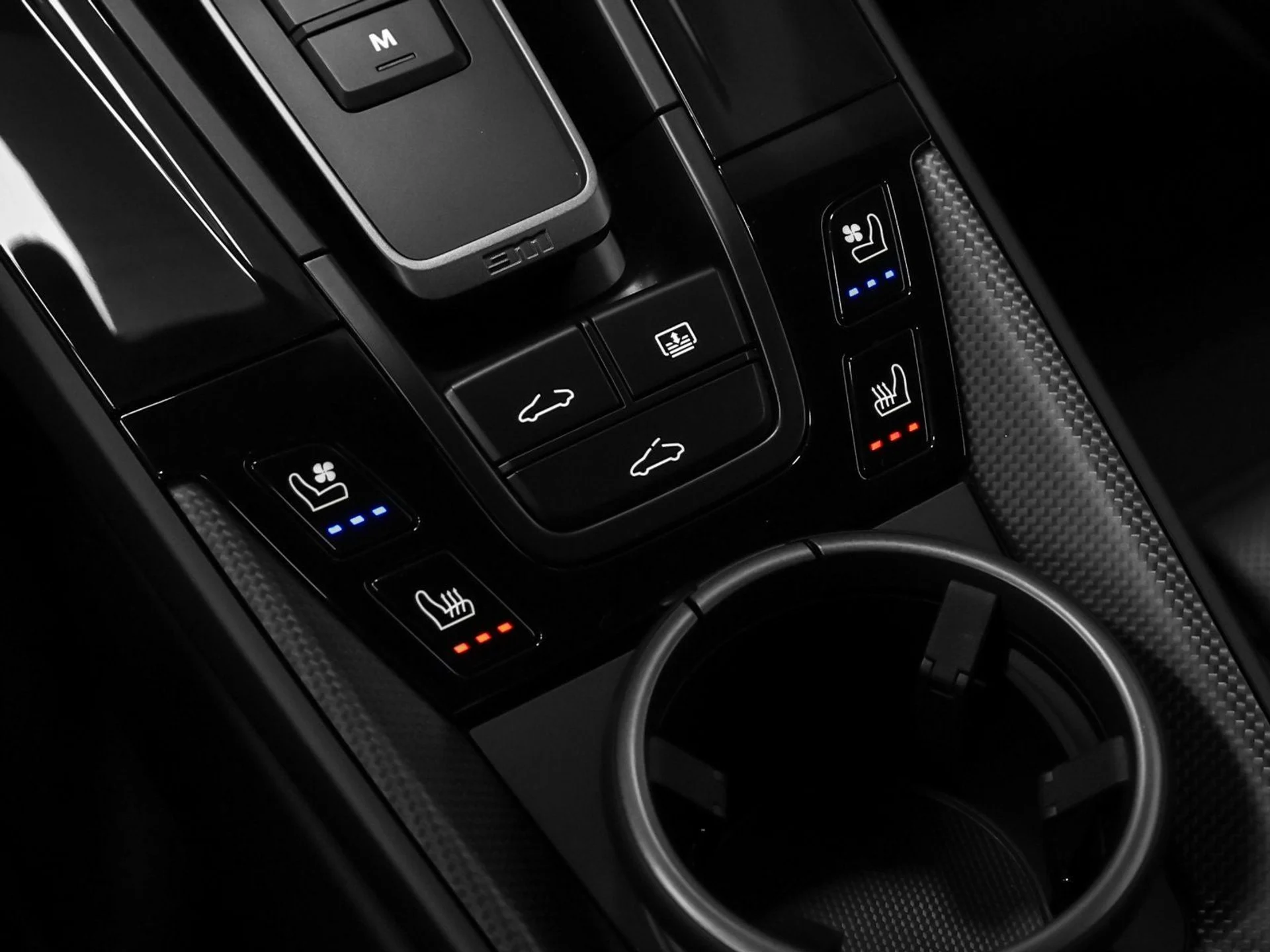 mph055_1551810278_56_a212edde7f