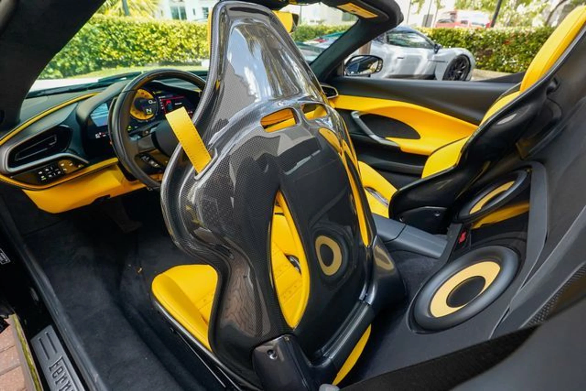 mph055_158135817_22988453_56_4d03f23579