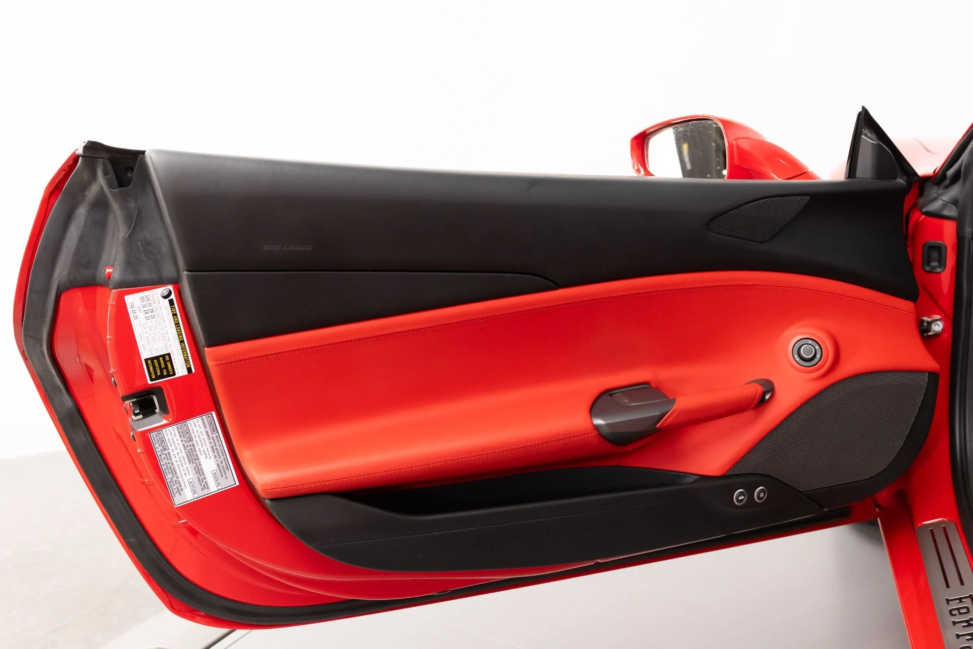 mph055_1612629875_Used_2017_Ferrari_488_Spider_1782927924_3881987457