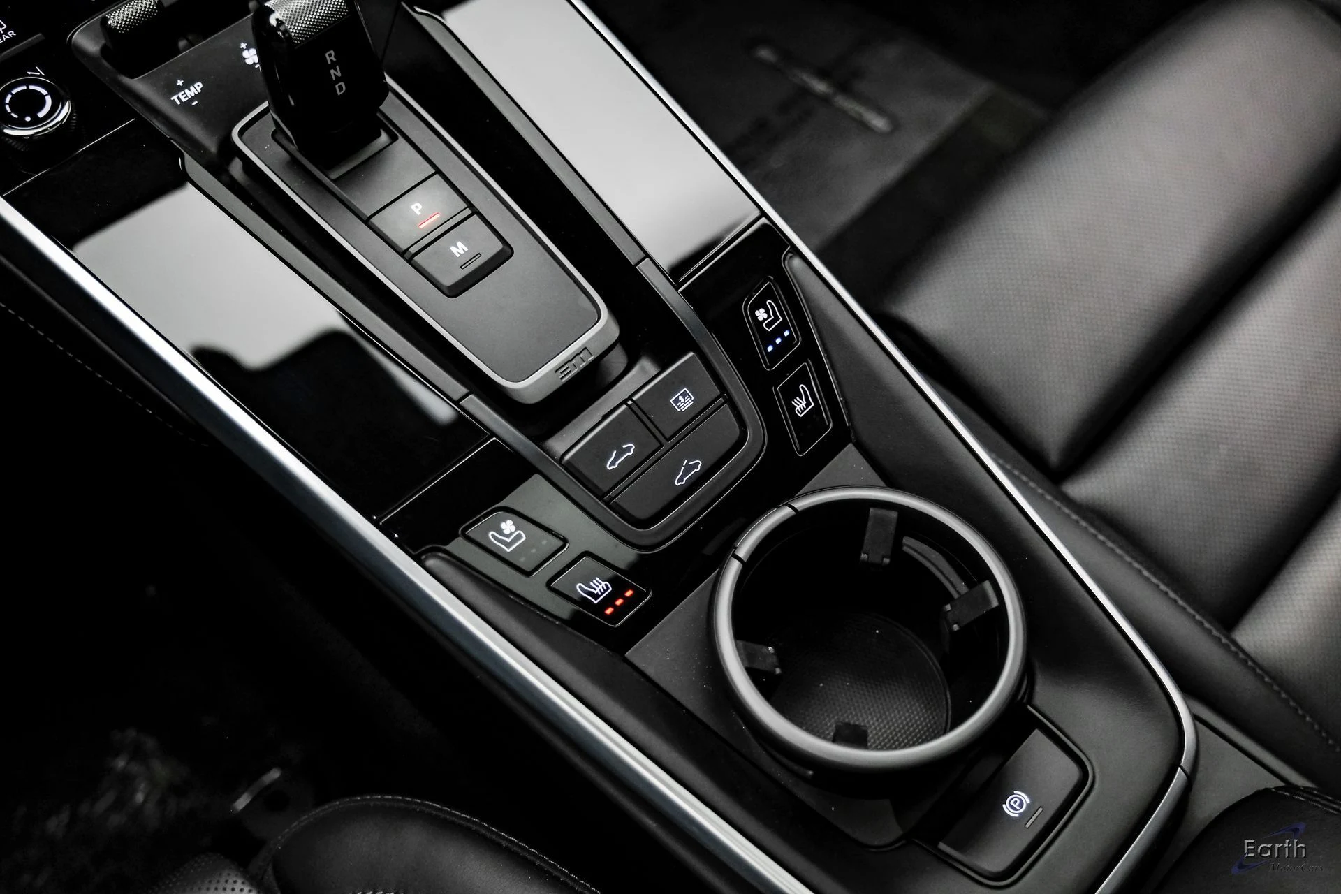 mph055_1617913300_496ae295098d5d819e3a5badd788c599x_6717b7ea67