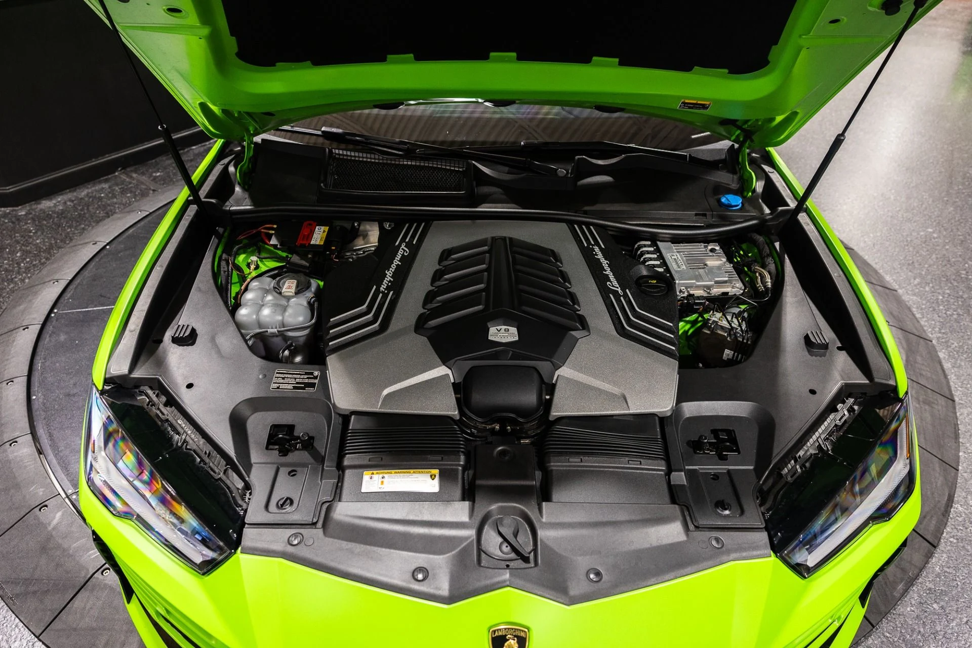 mph055_1627408226_Used_2021_Lamborghini_Urus_Verde_Mantis_Pearl_Full_Stealth_PPF_1764948985_48e610be97