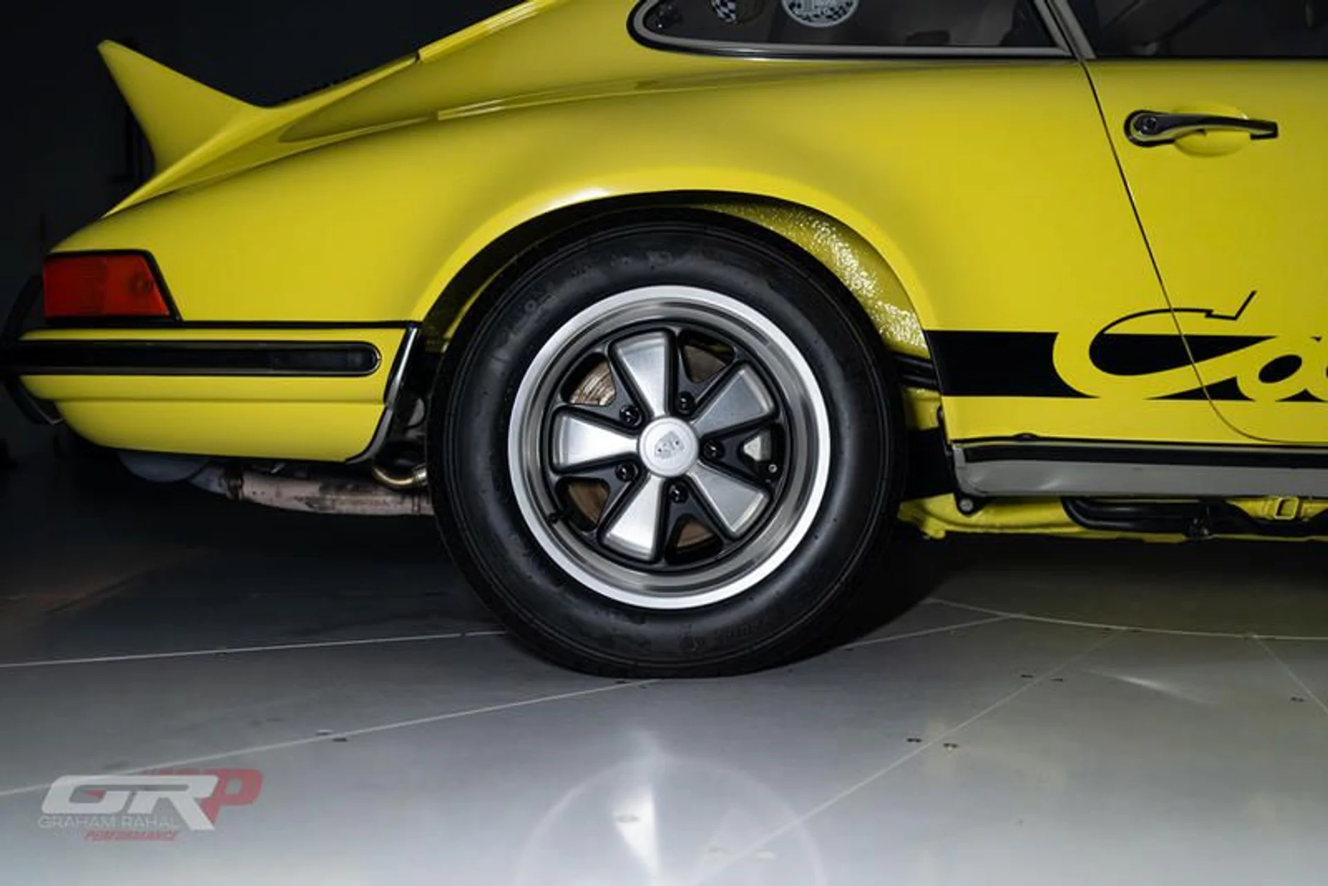 mph055_1632607561_1_D91770_C_A45_E_40_B9_9_AA_8_51_C874_E6605_B_5b975ee910