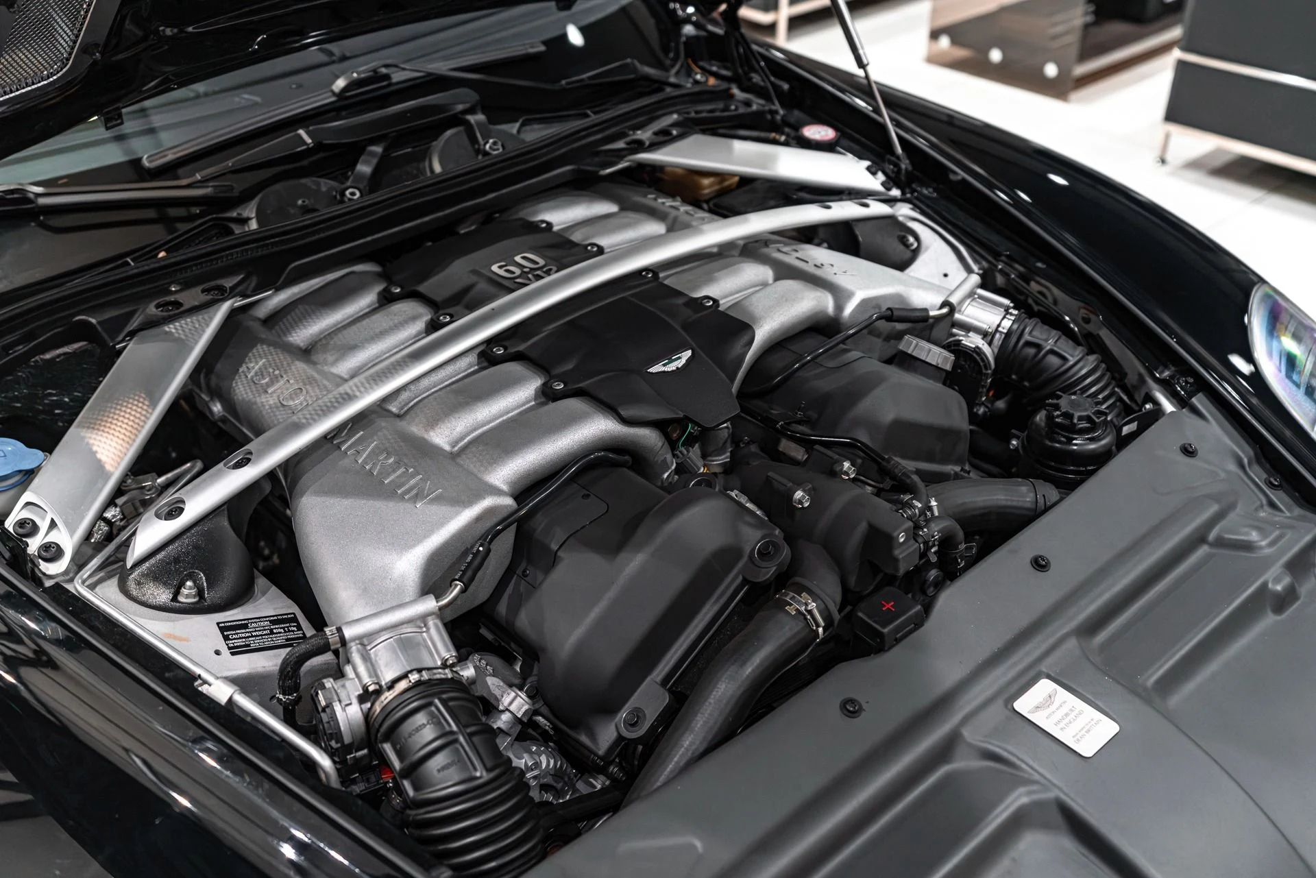 mph055_1644585846_13205_p56_l_9079776b76