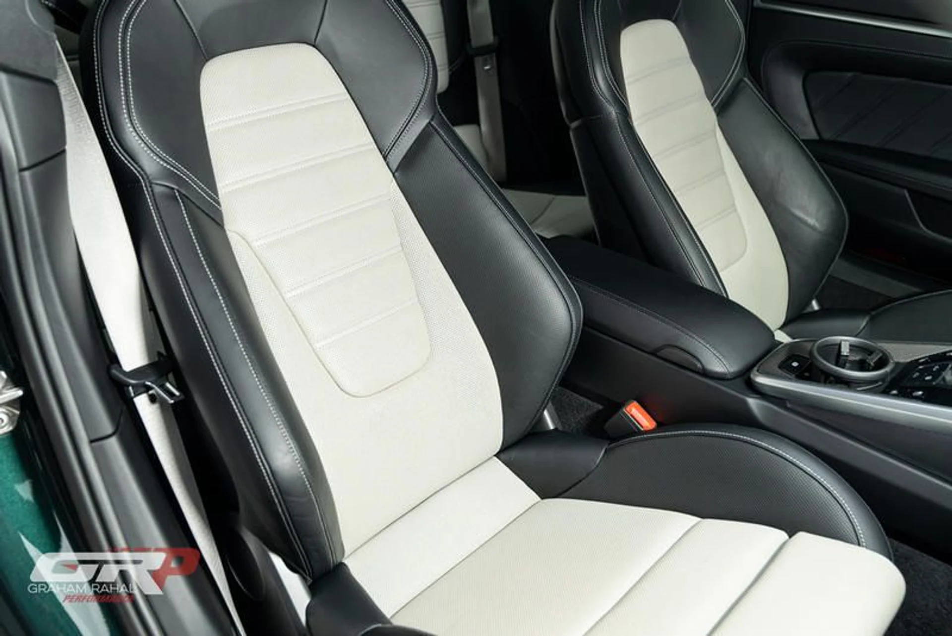 mph055_1680790277_3_E4_D2_FB_2_251_D_41_AB_A68_E_9501_ED_915796_e99957cf22