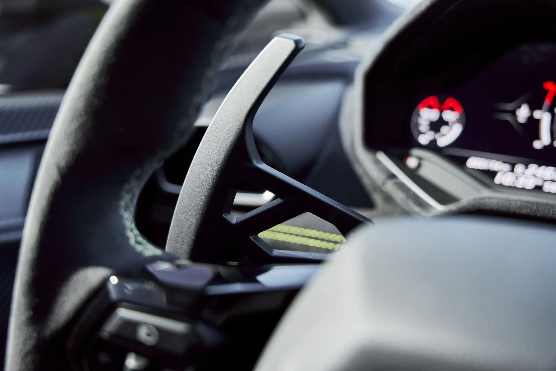 mph055_171092167_Used_2024_Lamborghini_Huracan_Sterrato_Base_1767062478_e16b921600