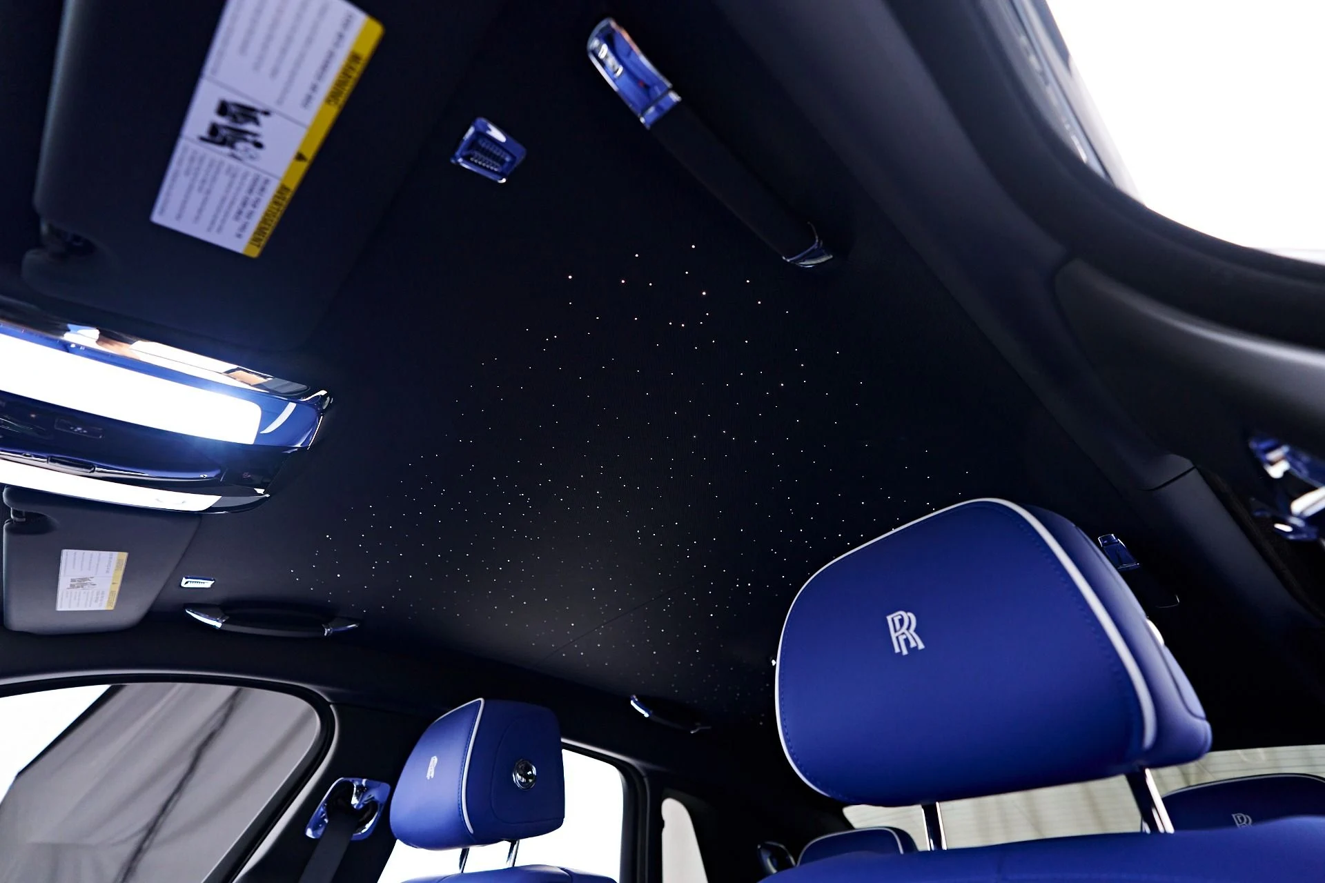 mph055_171989428_Used_2024_Rolls_Royce_Ghost_Base_1757190850_1c42a63715