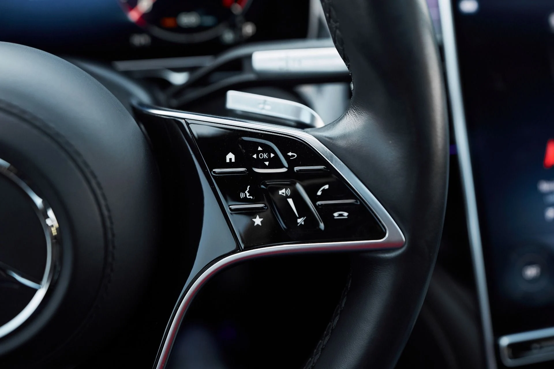 mph055_1720192380_Used_2022_Mercedes_Benz_S_Class_Maybach_S_580_1763082551_9dee19910a