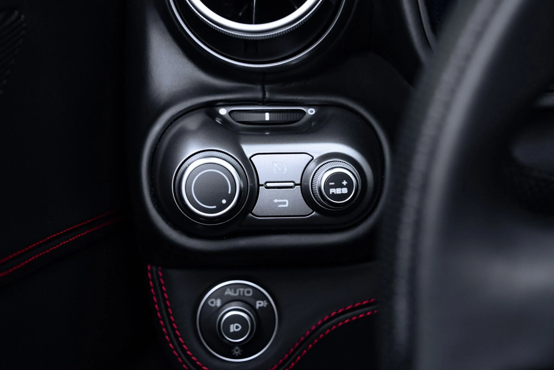 mph055_1720258836_Used_2022_Ferrari_Portofino_M_1773357506_5956989a54