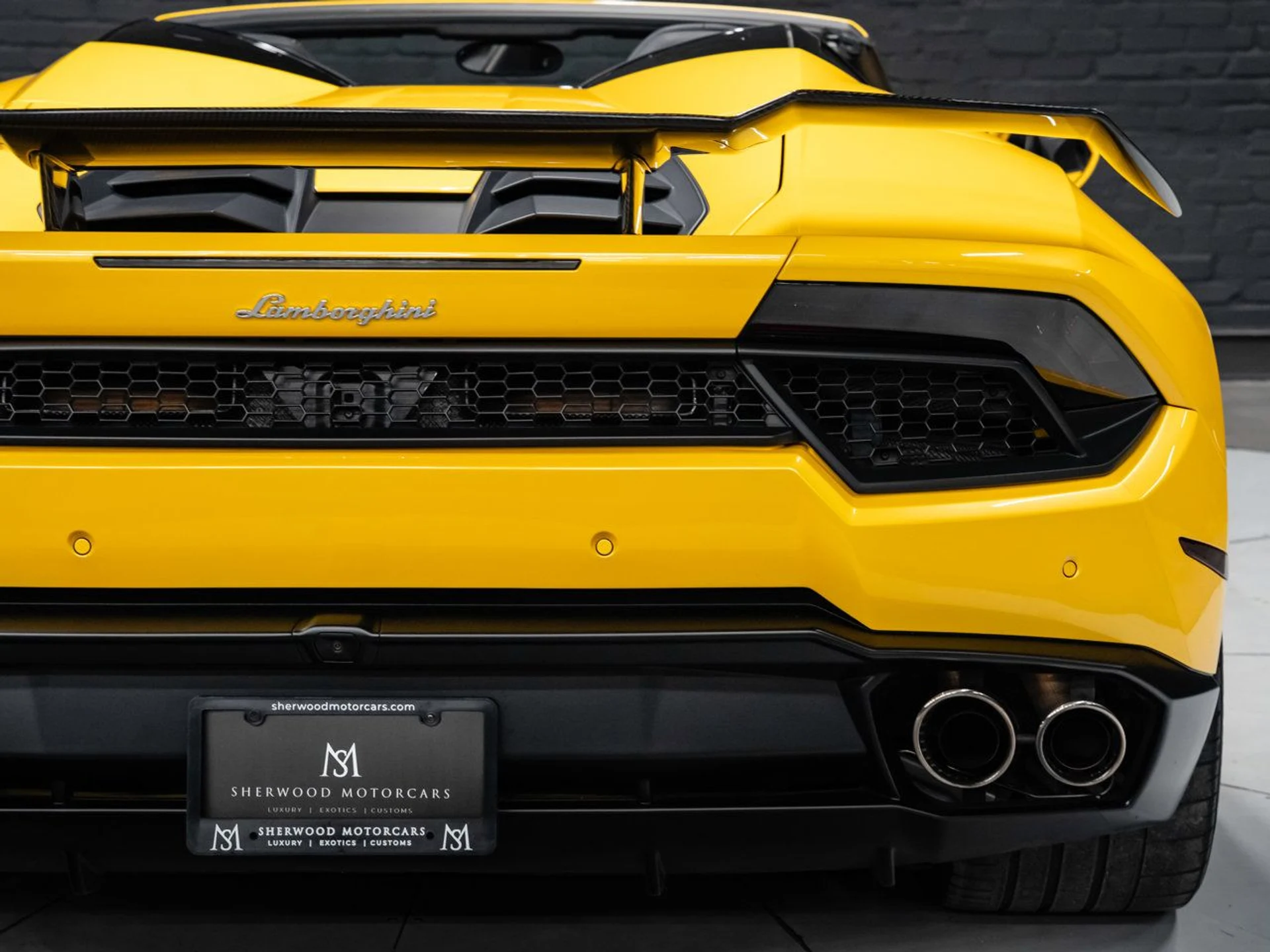 mph055_1722600410_lamborghini_huracan_2017_735f4d3f07