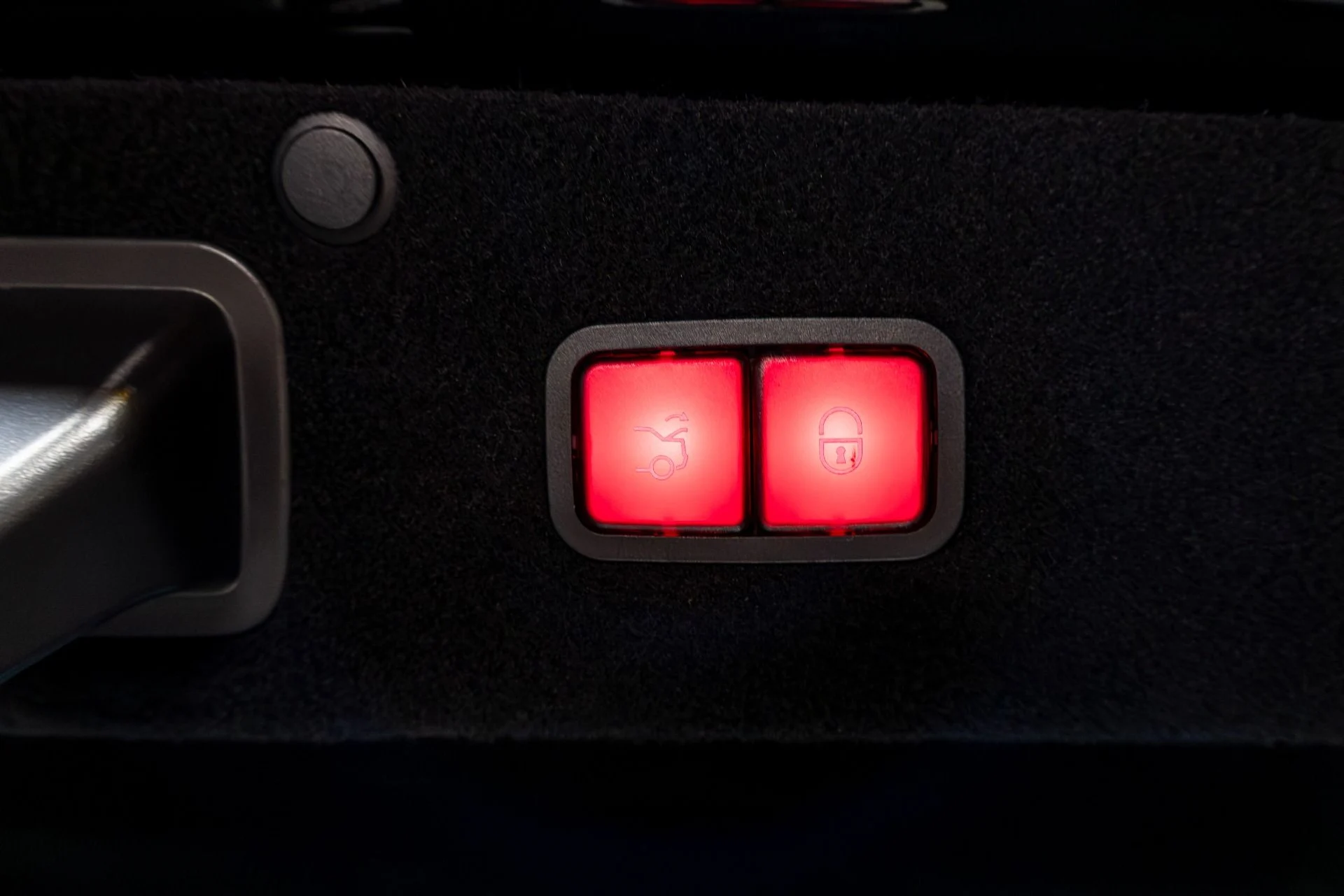 mph055_175178985_Used_2020_Mercedes_Benz_S_Class_Maybach_S_650_1773874988_788826cc9a