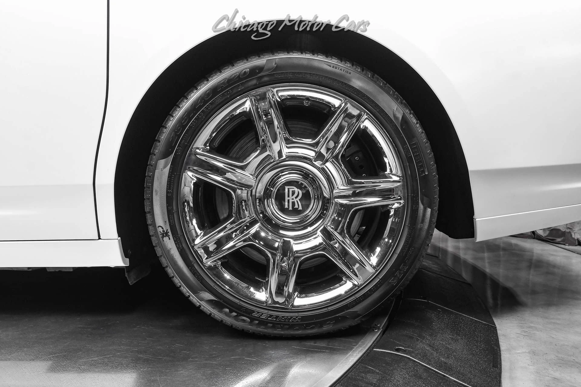 mph055_1759043388_13434_p56_l_ee4e568073