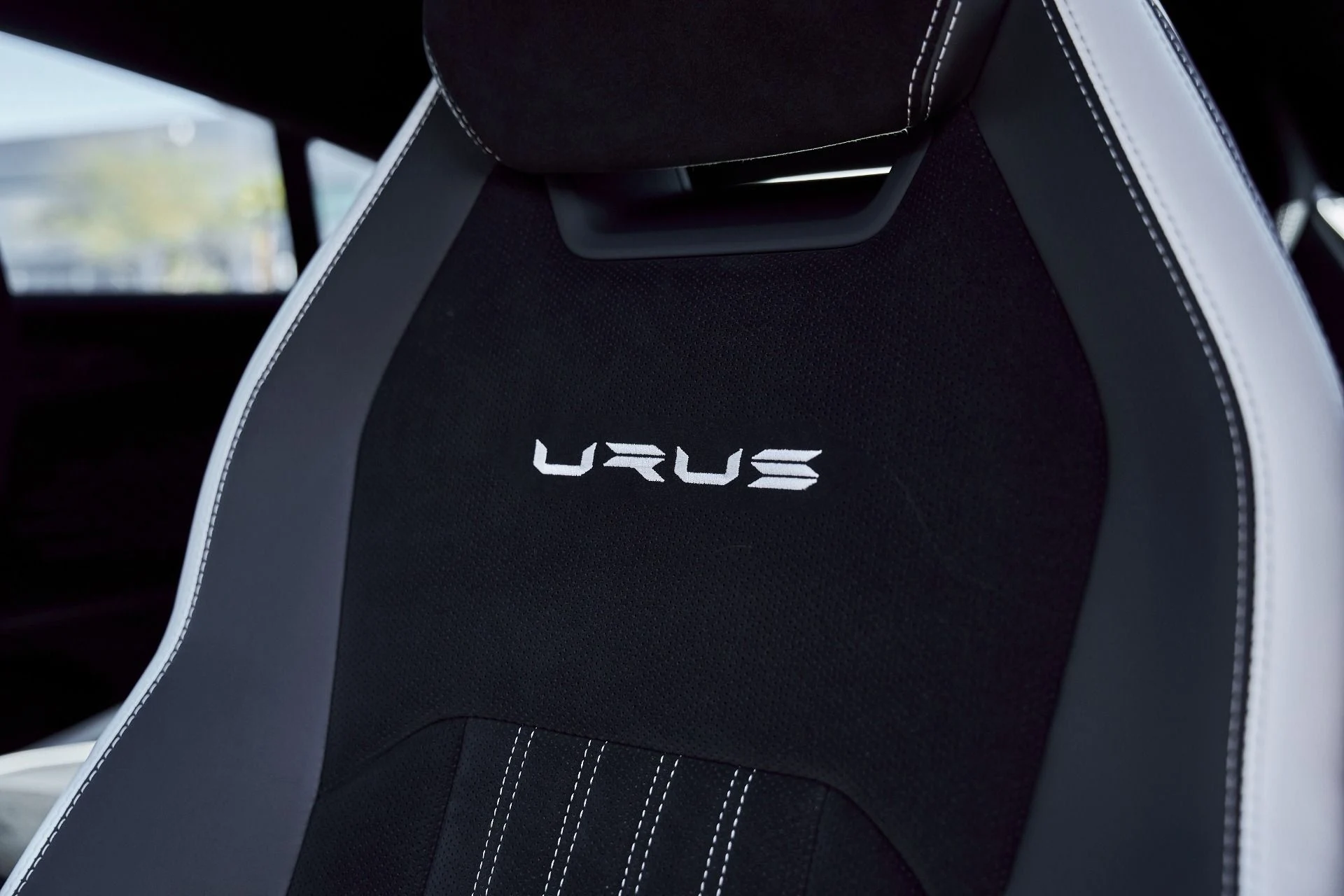 mph055_1759051930_Used_2024_Lamborghini_Urus_Performante_1767668030_e2ea049814