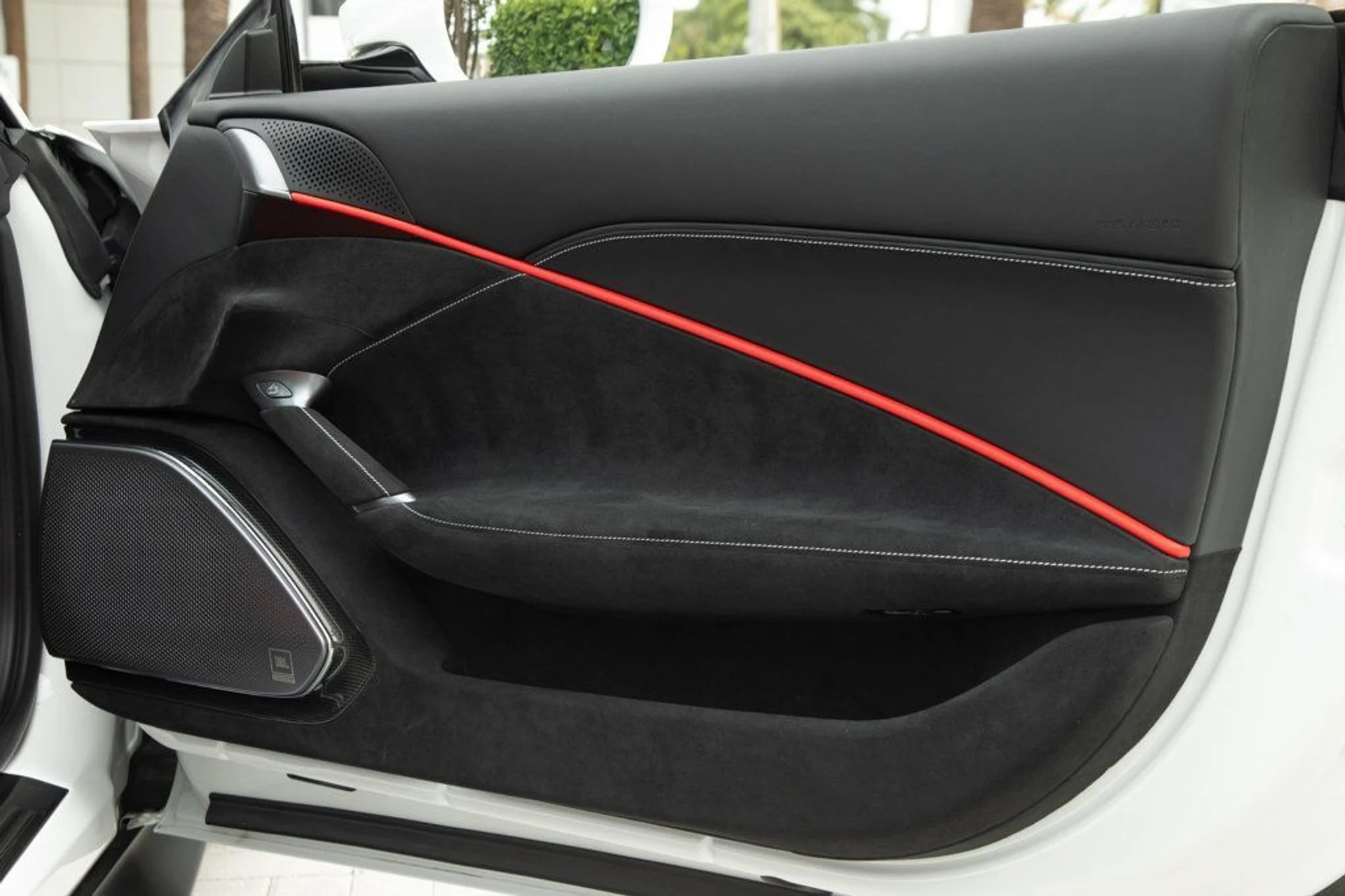 mph055_1783992412_22713606_56_1024_5d87cf6475