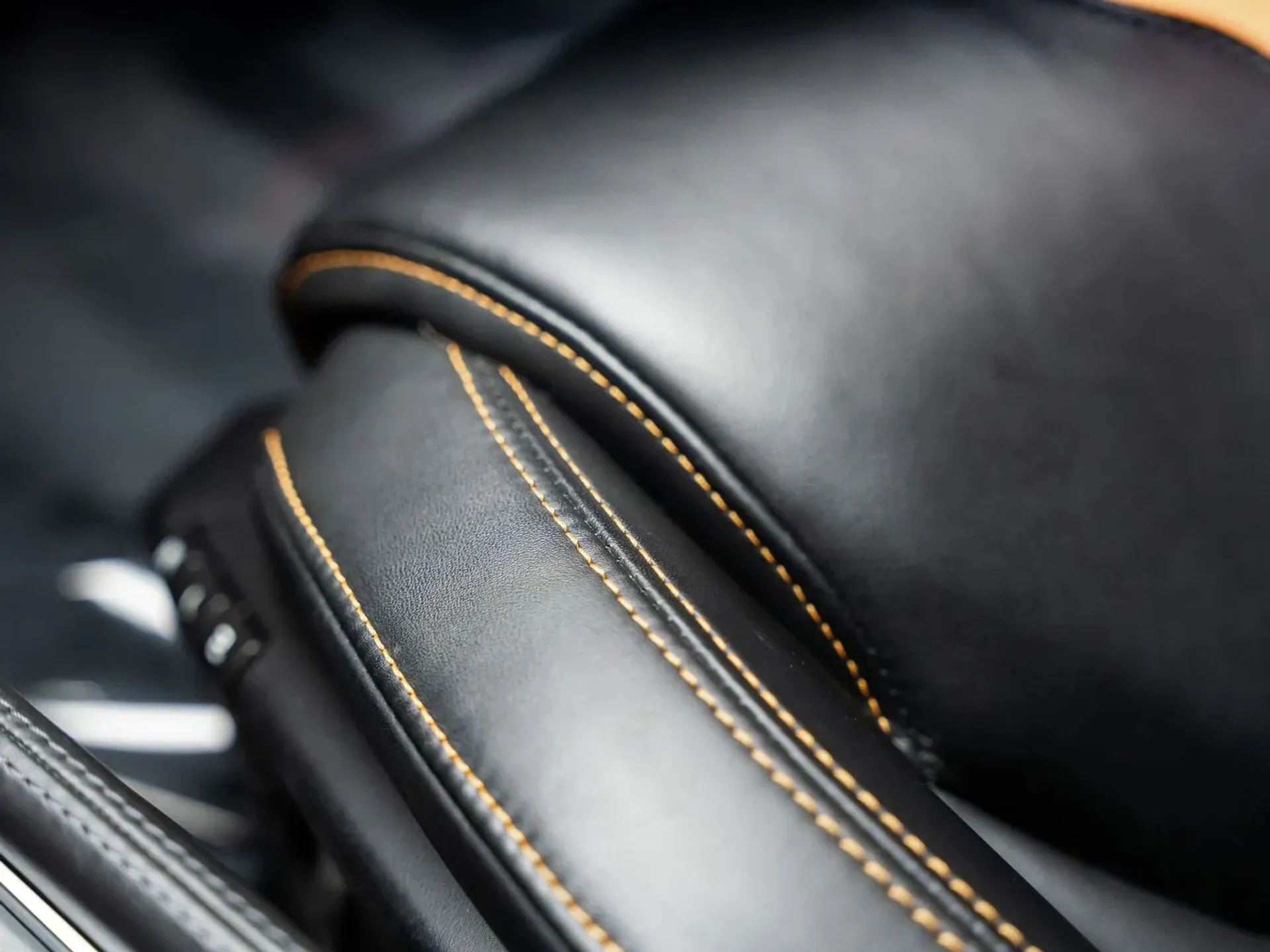 mph055_179865197_cec38098_0900_4e45_826a_74fa043a8320_0194554159