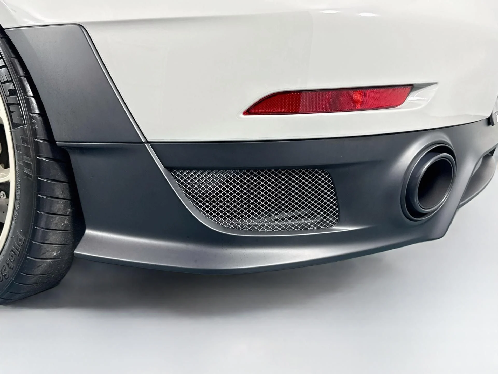 mph055_1805714578_Used_2018_Porsche_911_GT_2_RS_1790873189_c606e08ef7