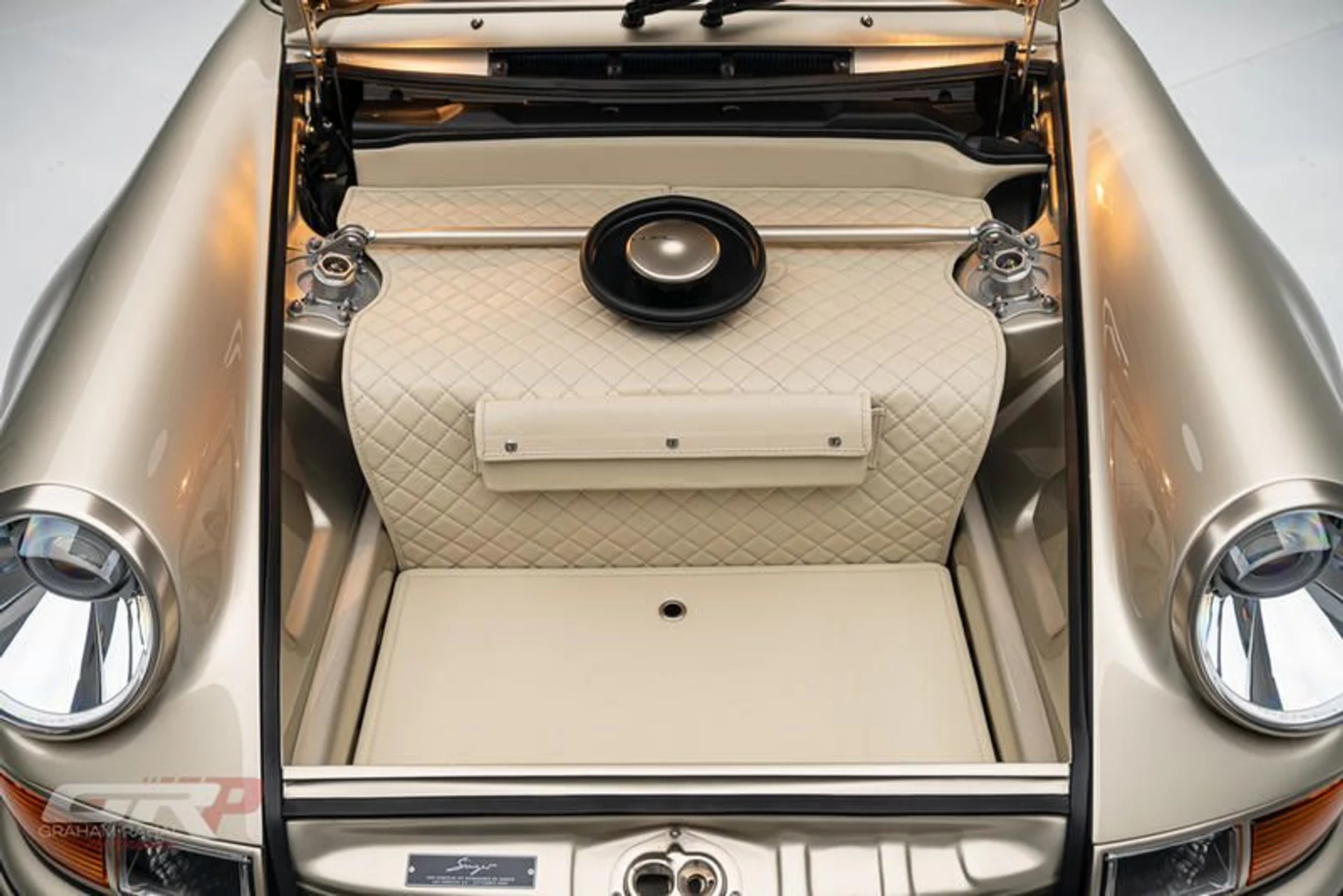 mph055_1808731778_A8_C4076_E_771_C_480_D_9_C39_A625_FCB_25_B4_E_8774cfcb9f