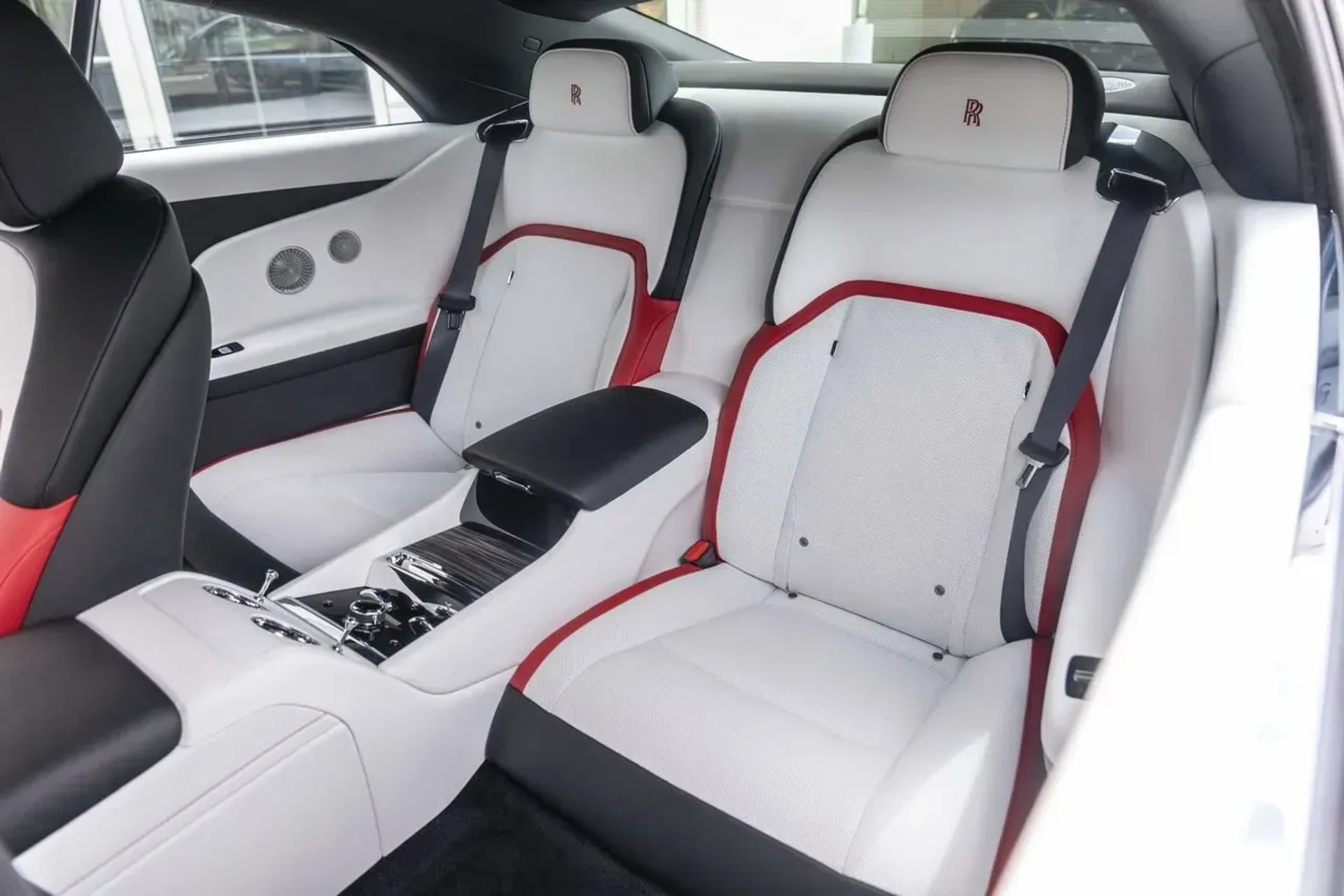 mph055_1851237896_917c8f46189744a9a585f3dc2ad87068_f0e82d695d