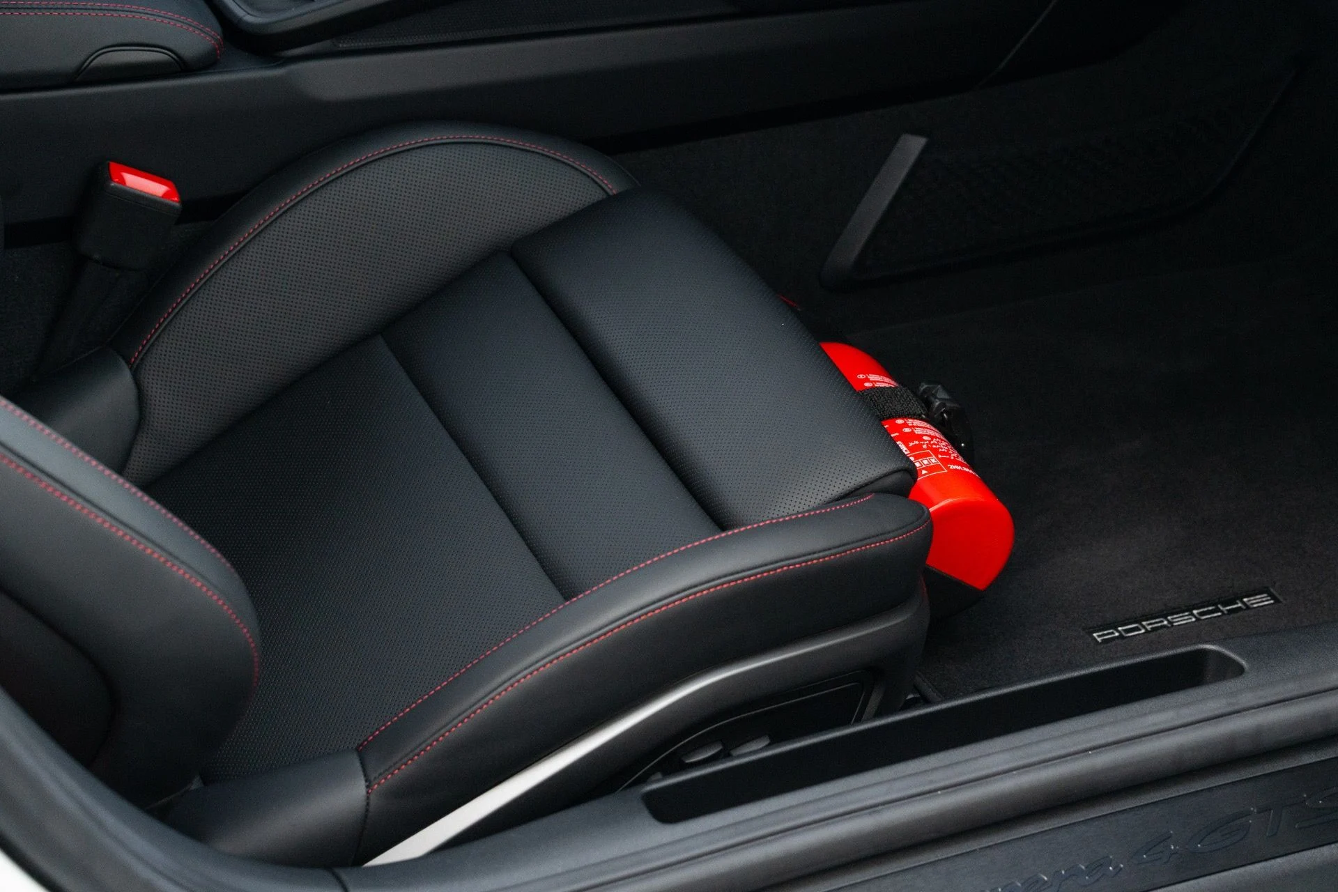 mph055_1897399160_Used_2026_Porsche_911_Carrera_4_GTS_1772219766_c131c3c93c