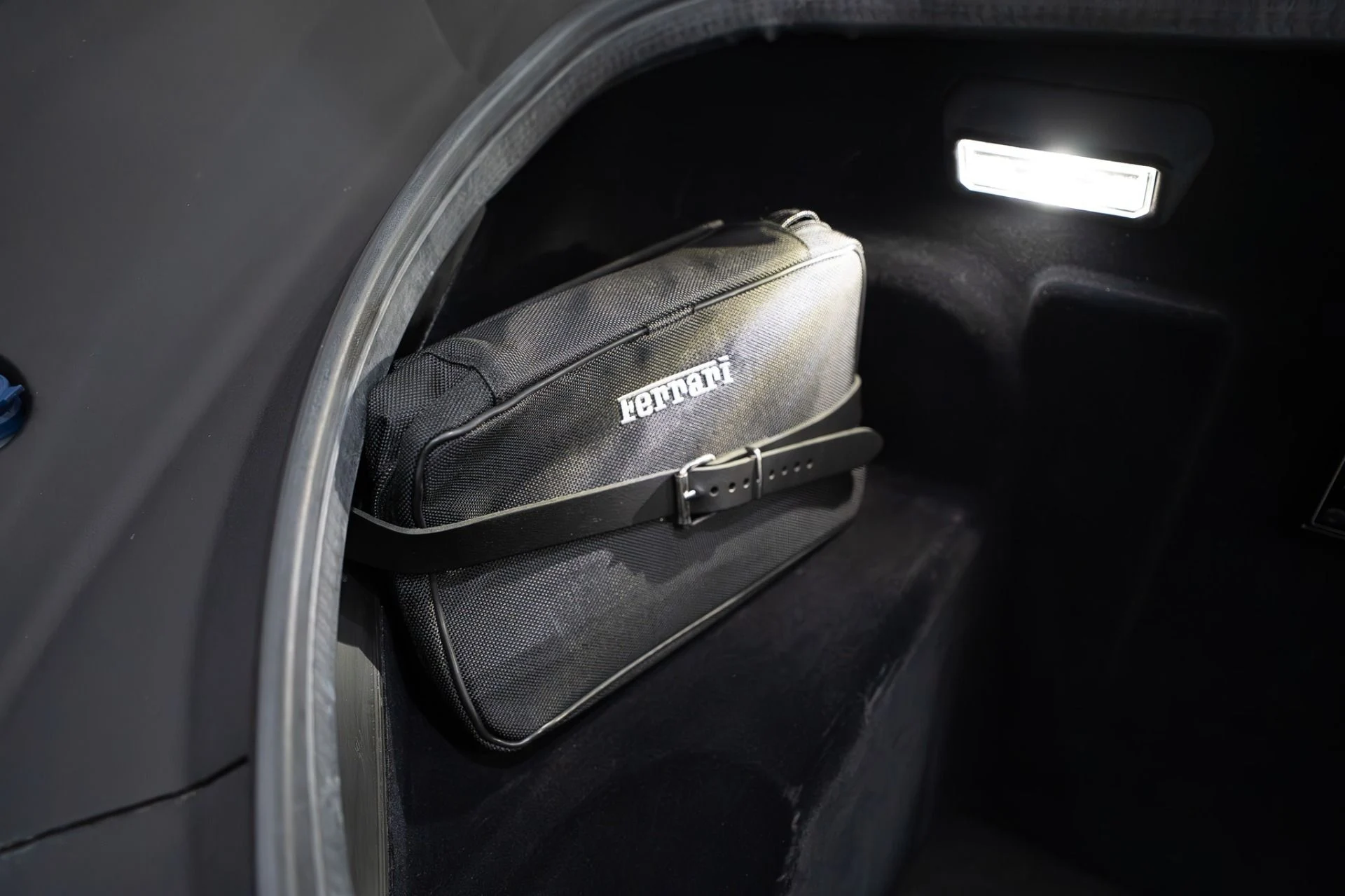 mph055_1904780998_12549_p56_l_890ca80b99