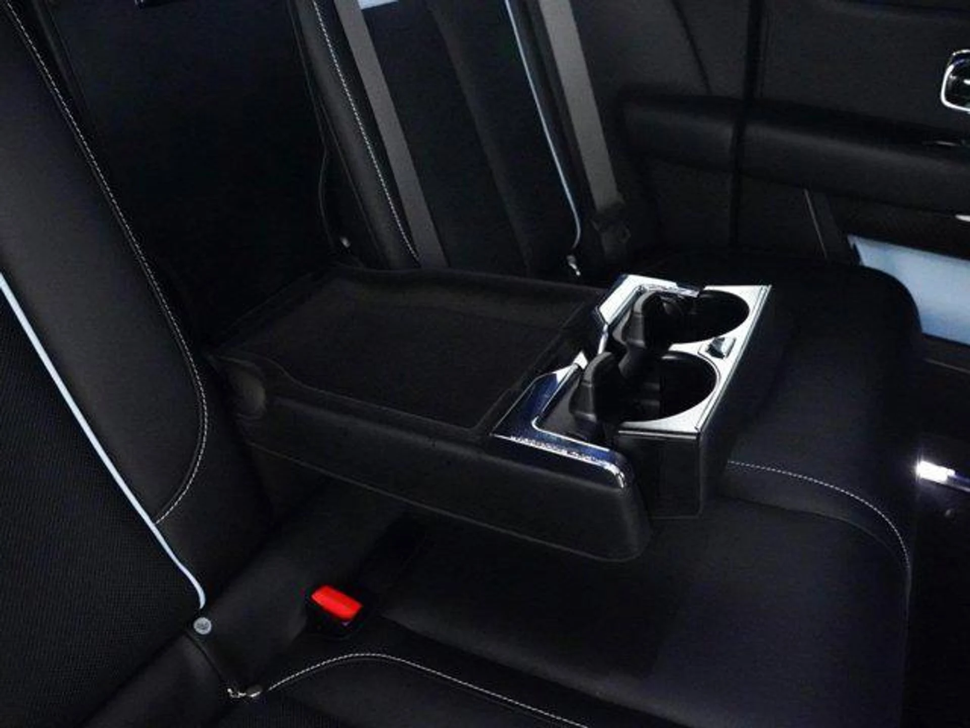 mph055_1912562831_A3tvebv_R0j_7_Kh_P1vloace_m6_Pk_f129618283