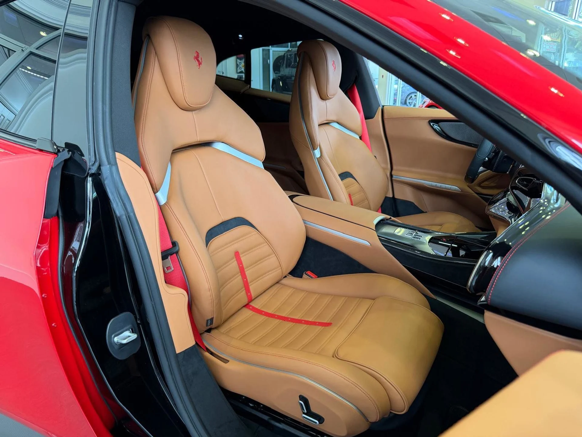 mph055_192499013_ce3f1b9eb6224c529bca2243cc1e002d_e621e82fdb