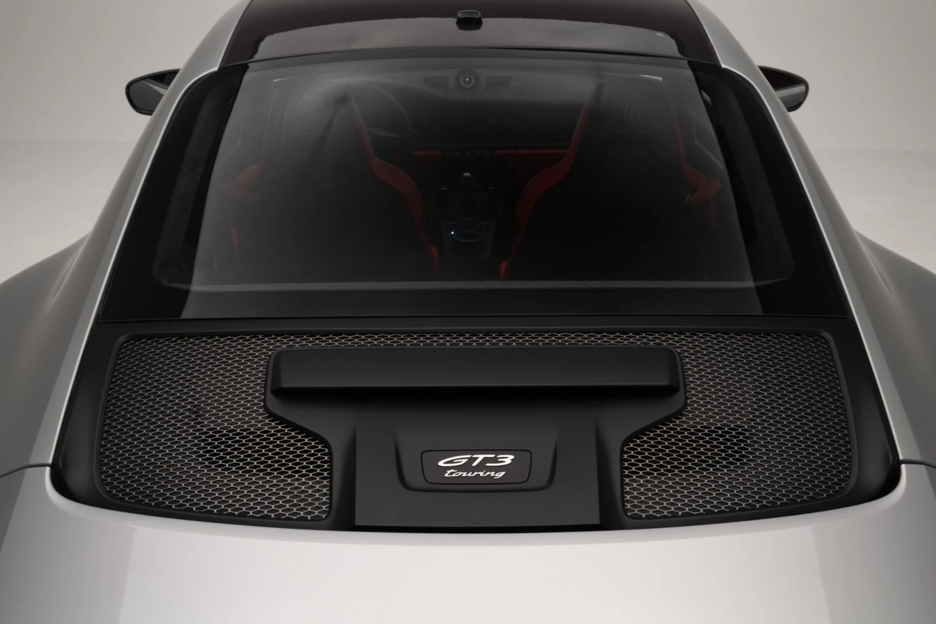 mph055_1929183012_Used_2024_Porsche_911_GT_3_Touring_1776272112_d4ce60fe6c