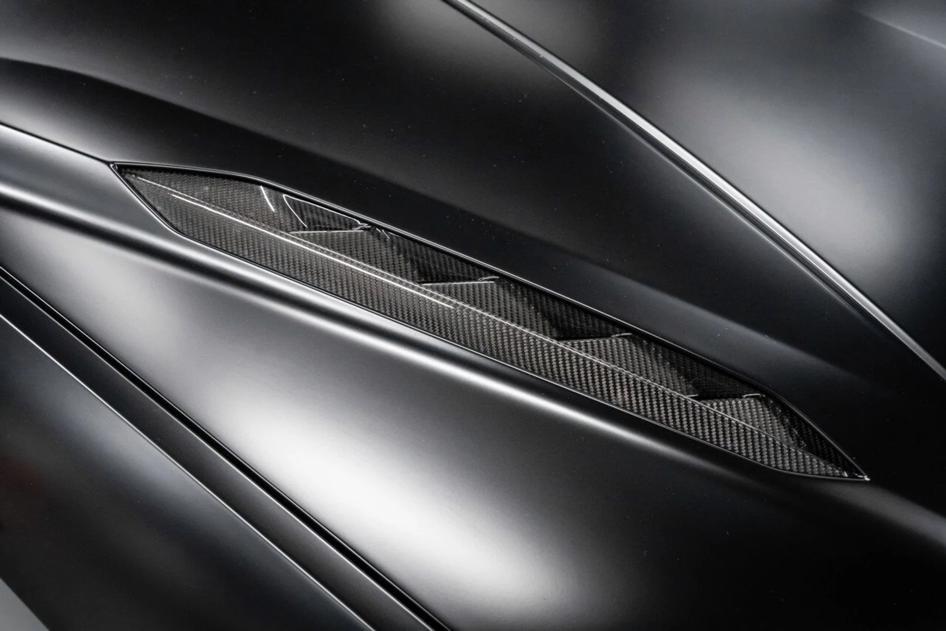 mph055_1932420340_lamborghini_urus_2023_00f1509a79